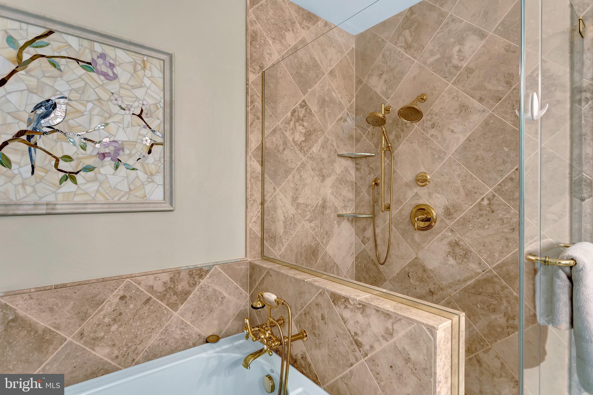 HARBORVIEW TOWERS - Residential