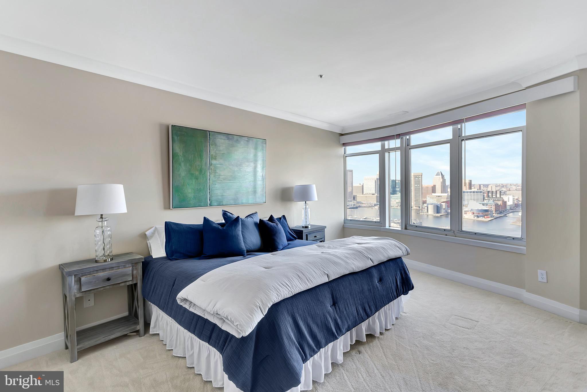 HARBORVIEW TOWERS - Residential