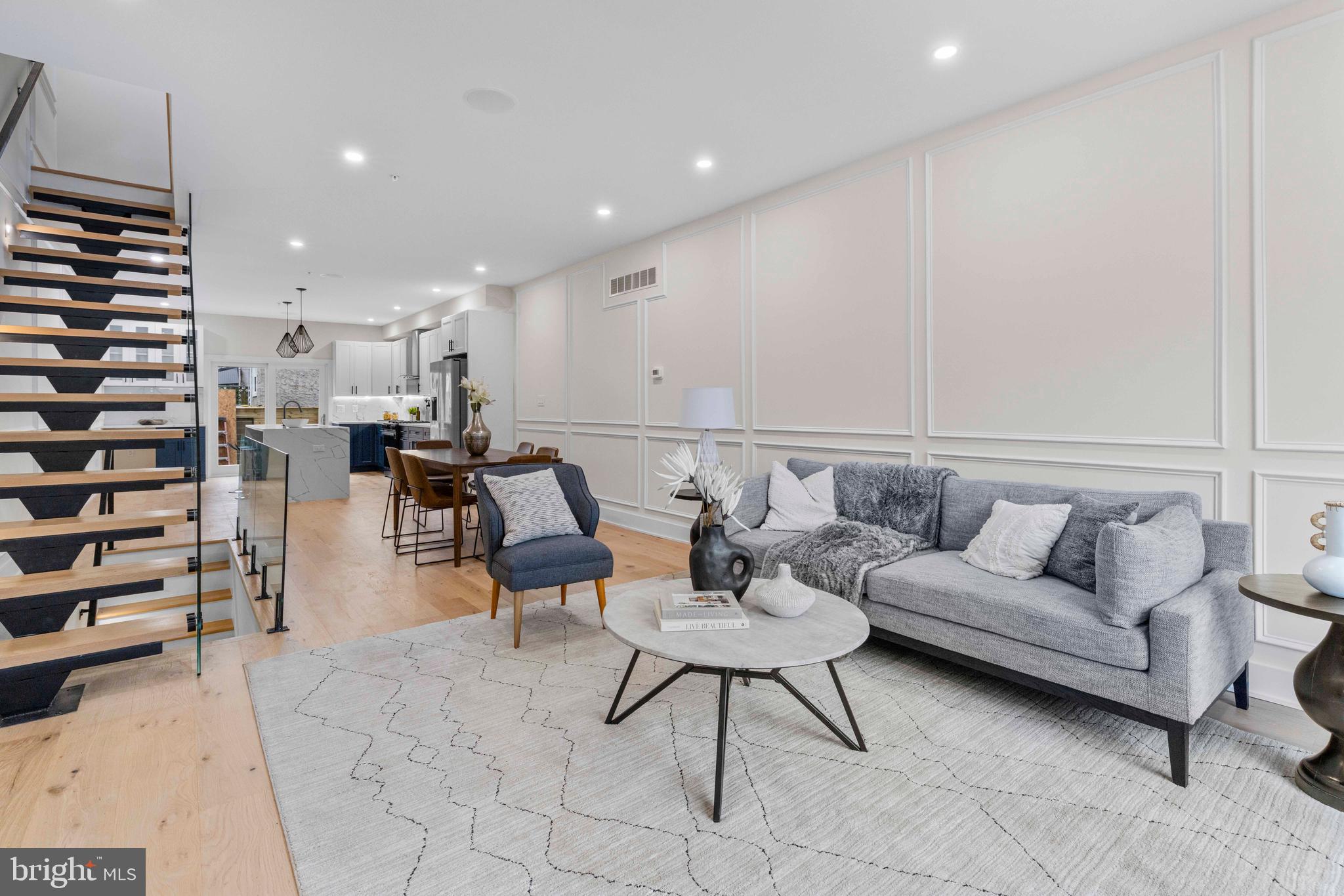 308 W PORTER STREET