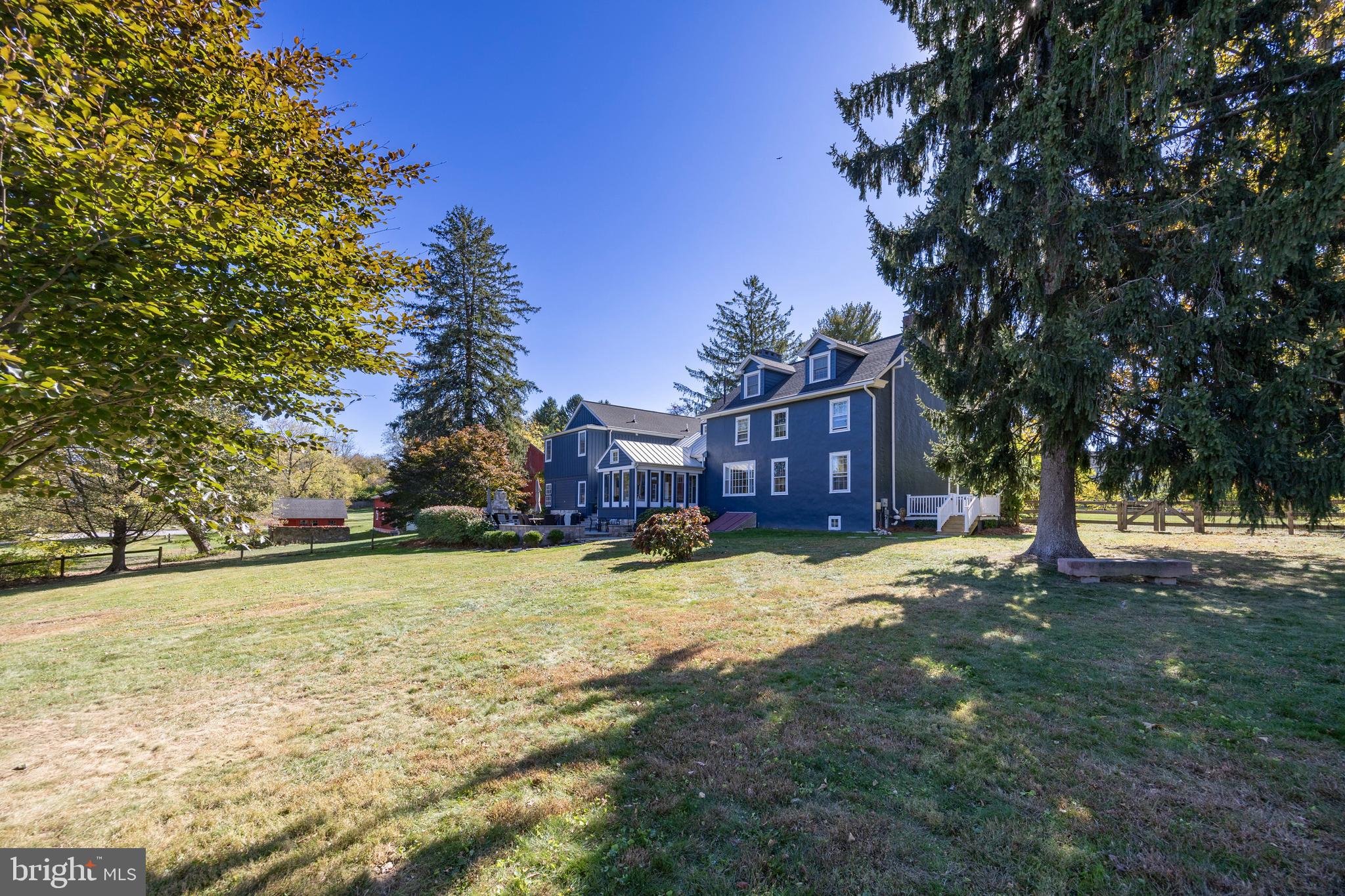 AMBLESIDE DOWNS - Residential