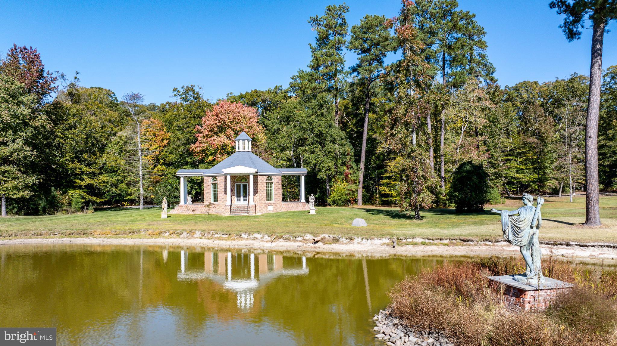 EASTON - Residential