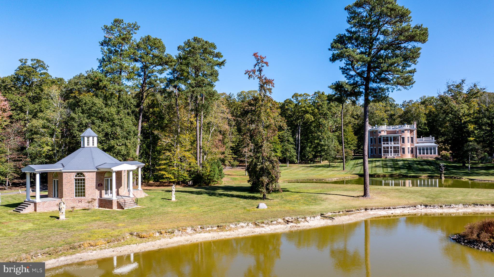 EASTON - Residential