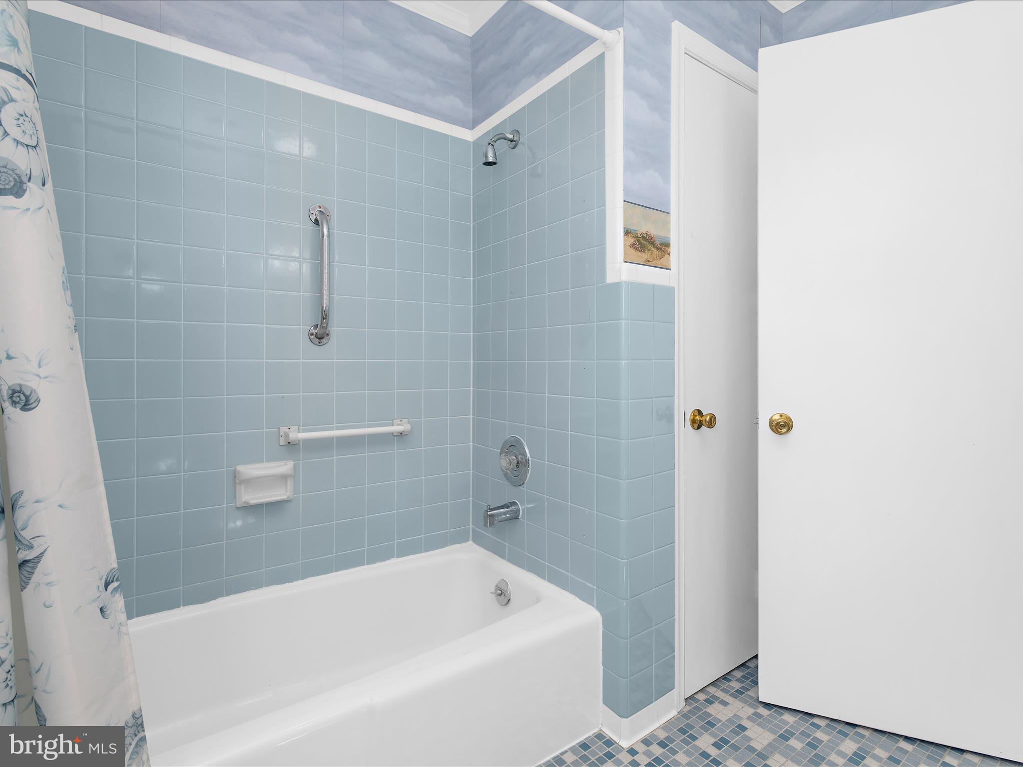 EASTON - Residential