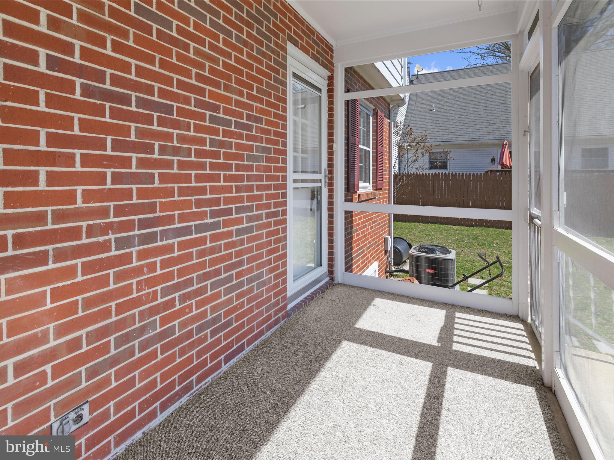 EASTON - Residential