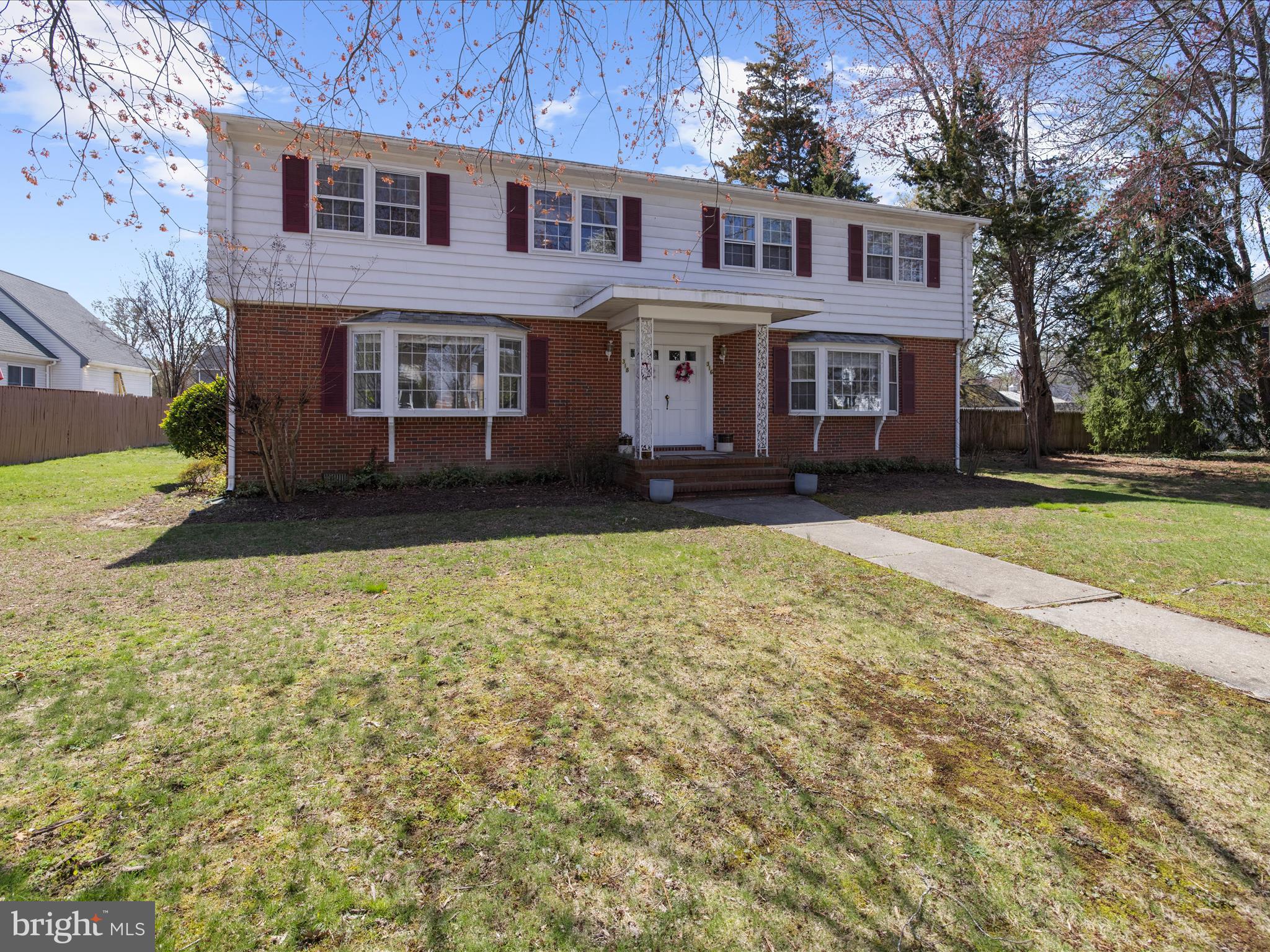 318 DUTCHMANS LANE