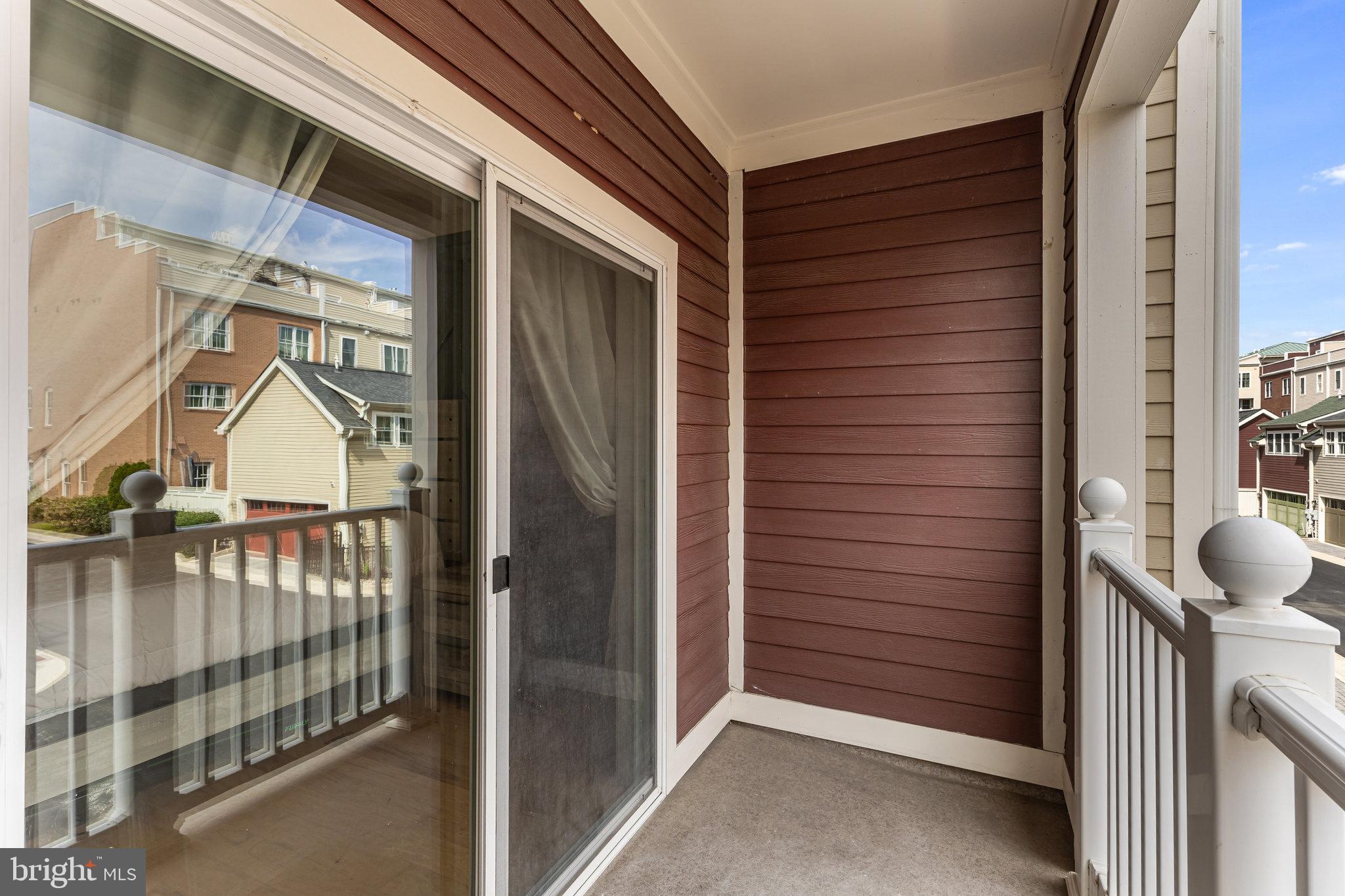 POTOMAC YARD - Residential Lease