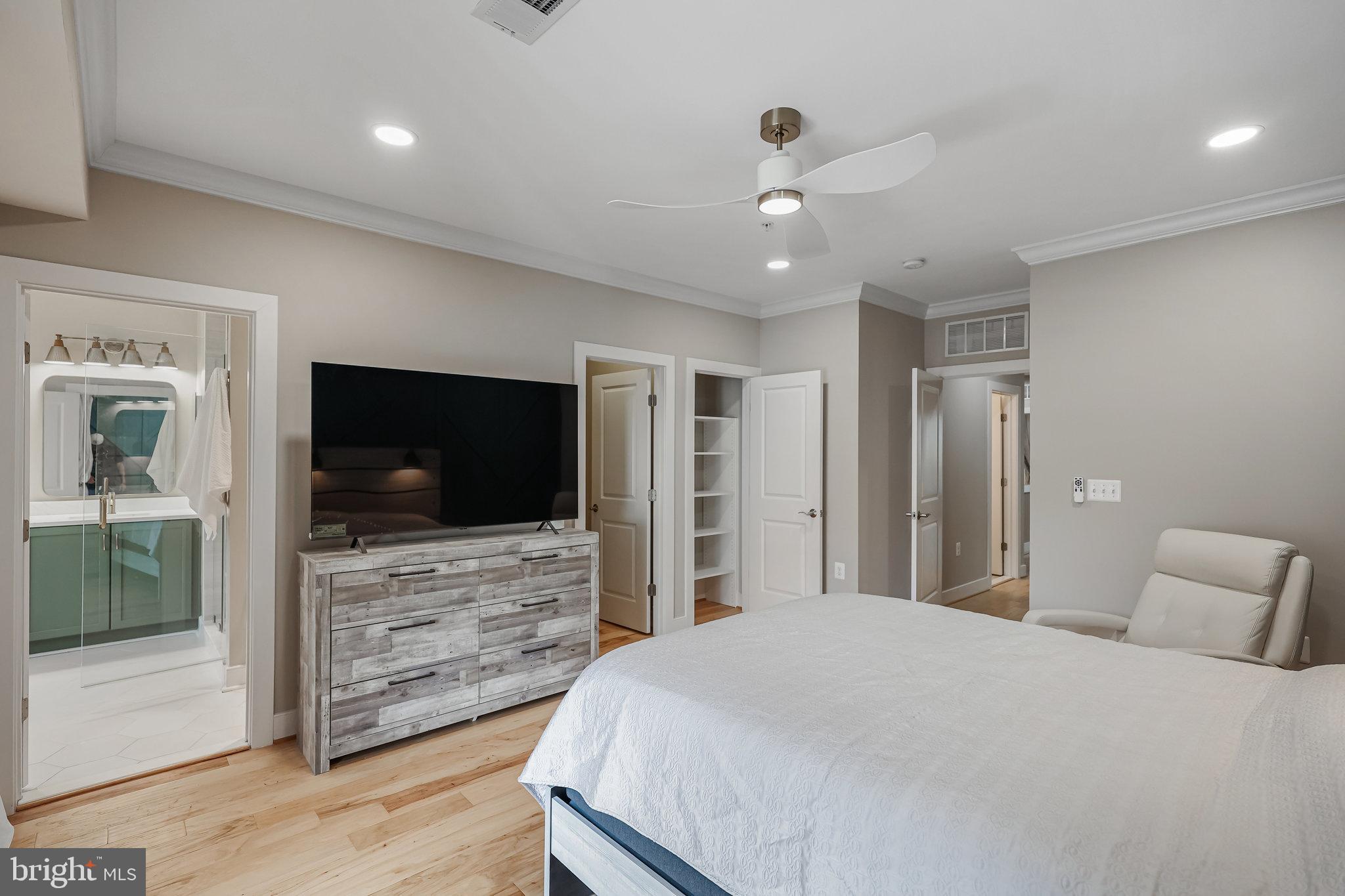 POTOMAC YARD - Residential Lease