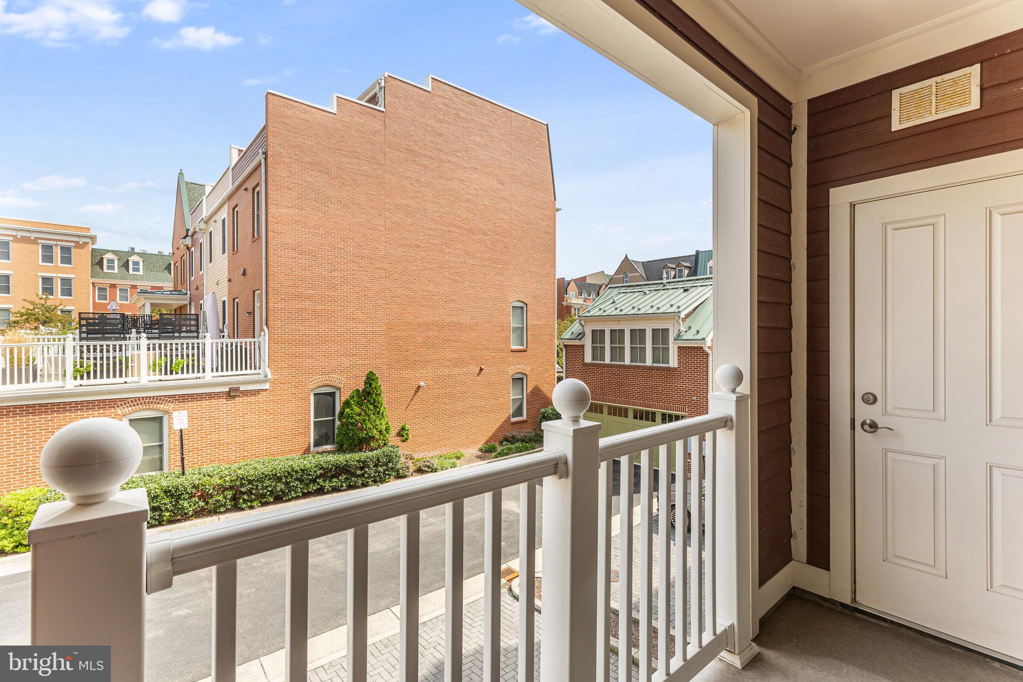 POTOMAC YARD - Residential Lease