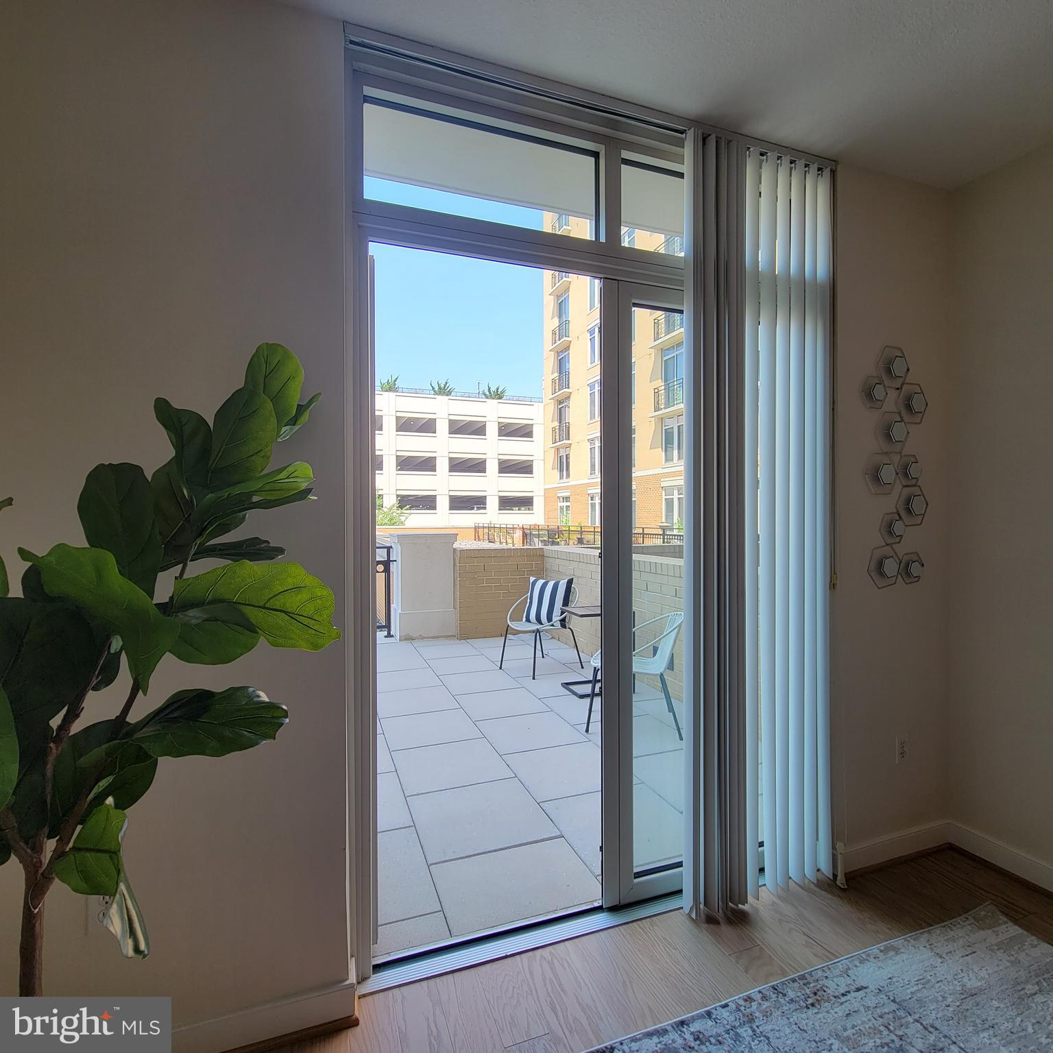 NATIONAL HARBOR - Residential