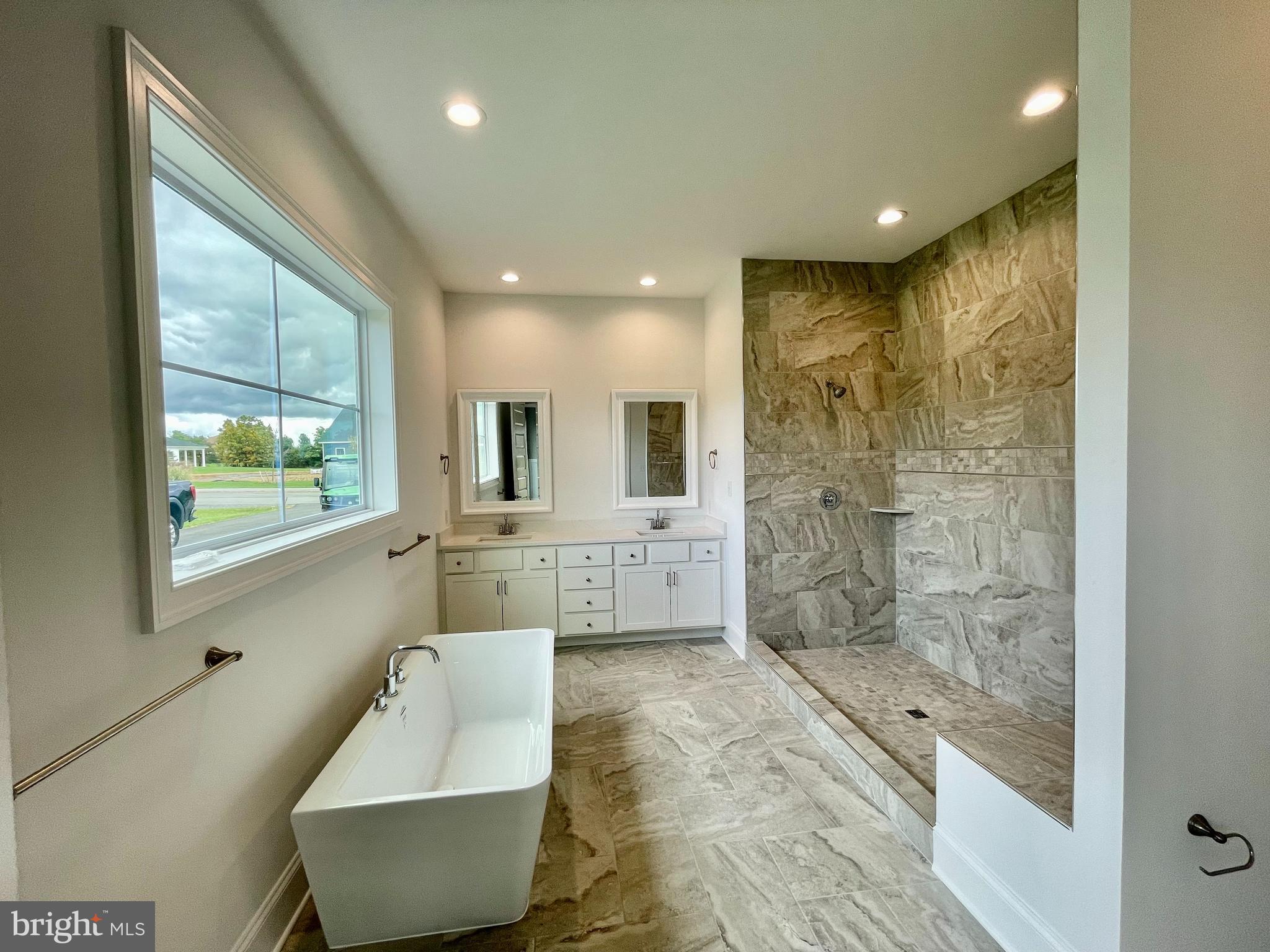 QUAIL RIDGE - Residential