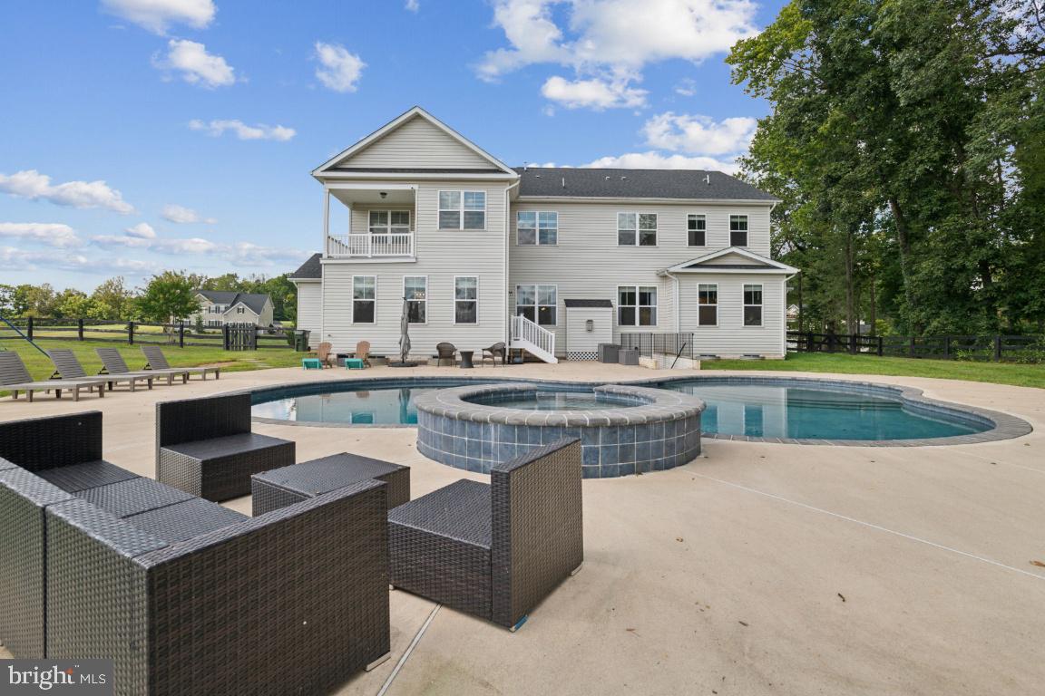 WATERFORD - Residential