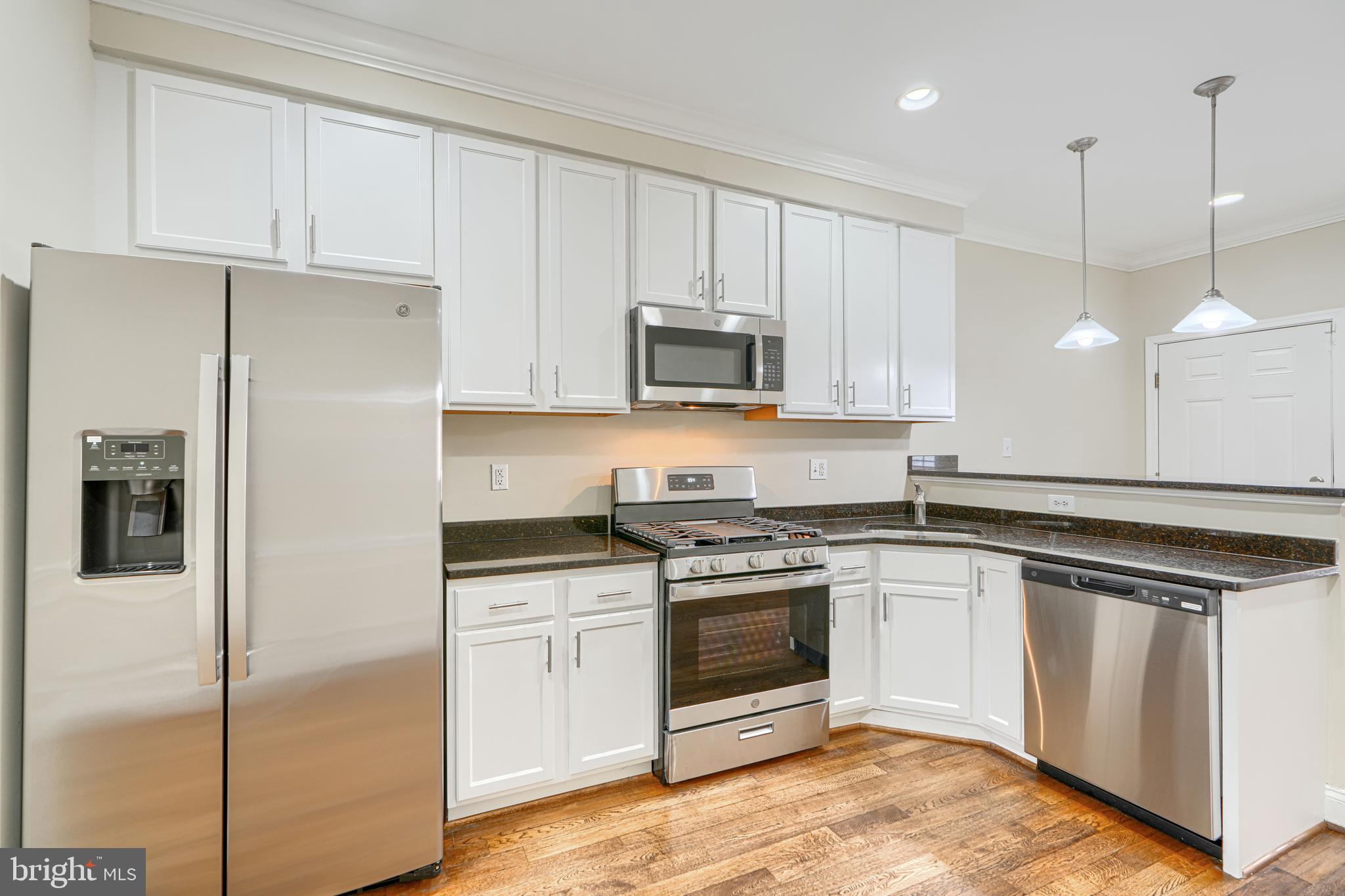WASHINGTON VILLAGE - Residential