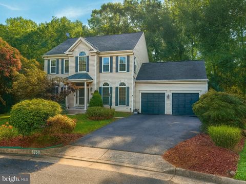 3901 LEAF LAWN LANE WOODBRIDGE VA 22192