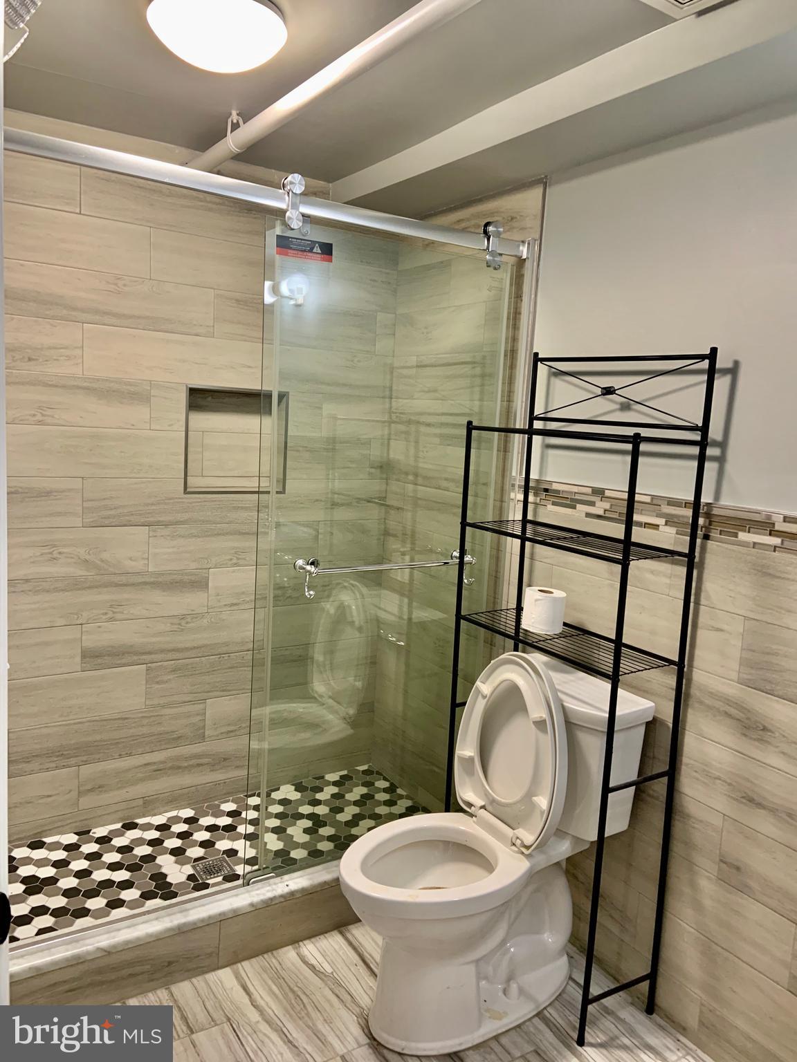 WALTON PARK - Commercial Lease