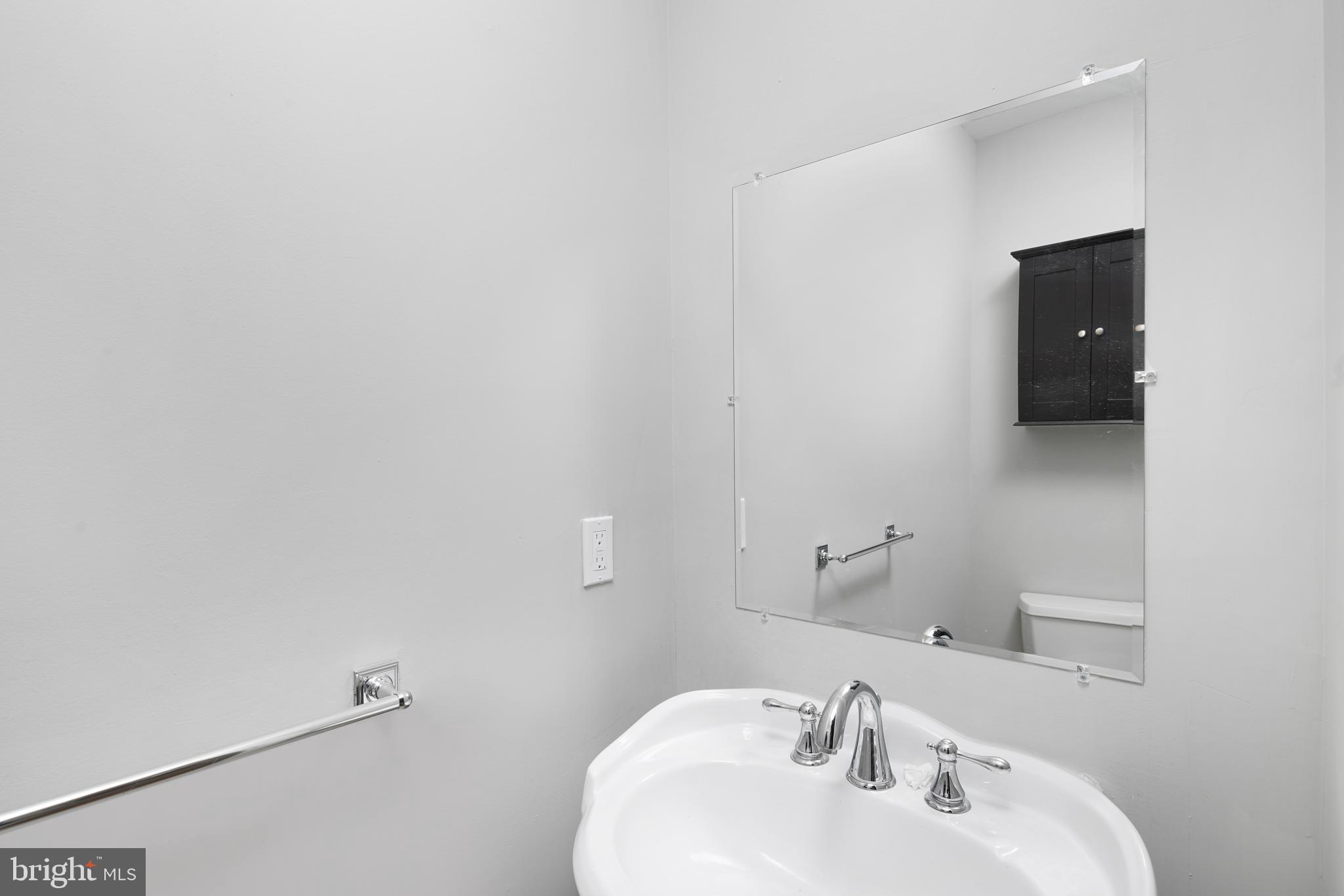 GRADUATE HOSPITAL - Residential Lease