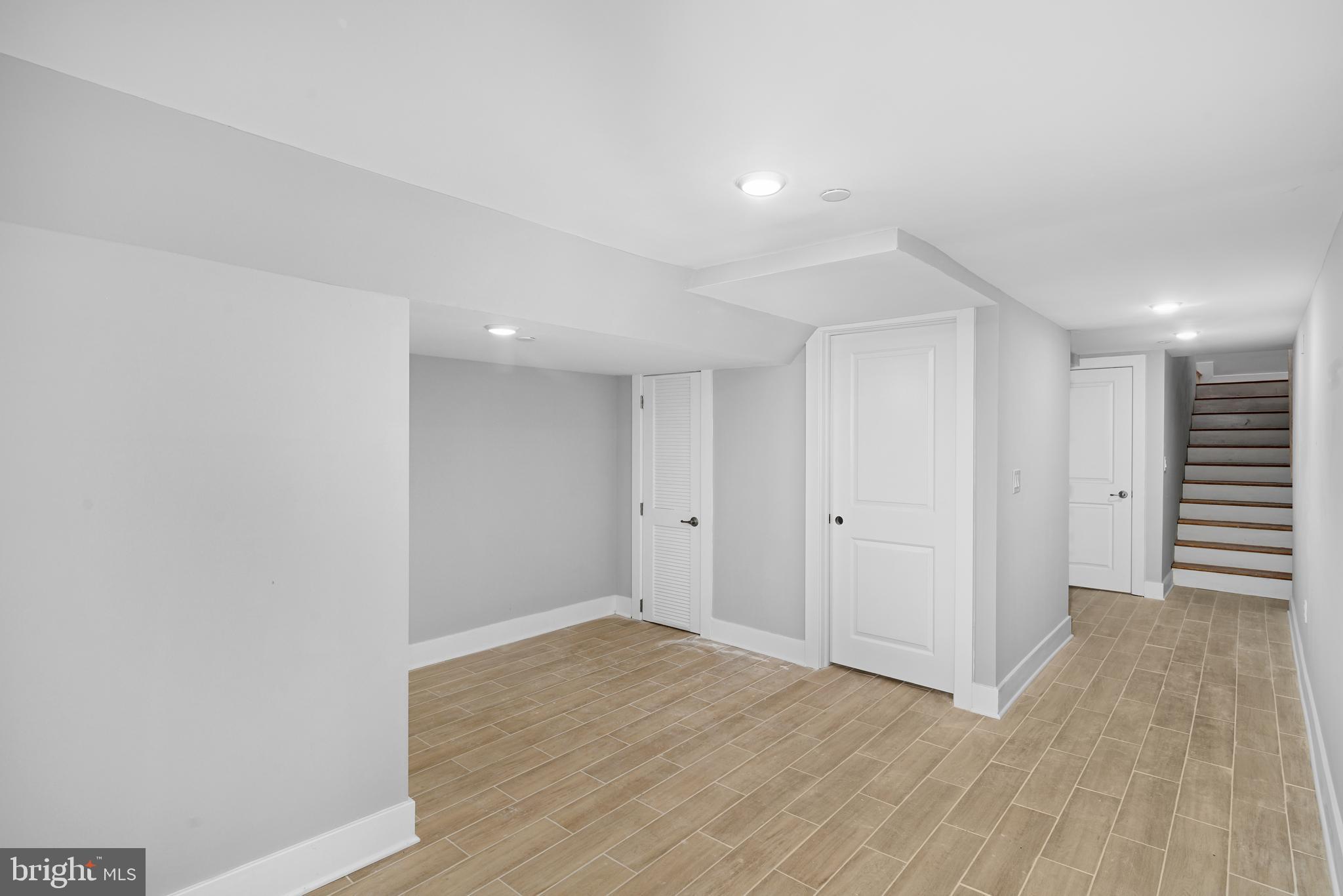 GRADUATE HOSPITAL - Residential Lease