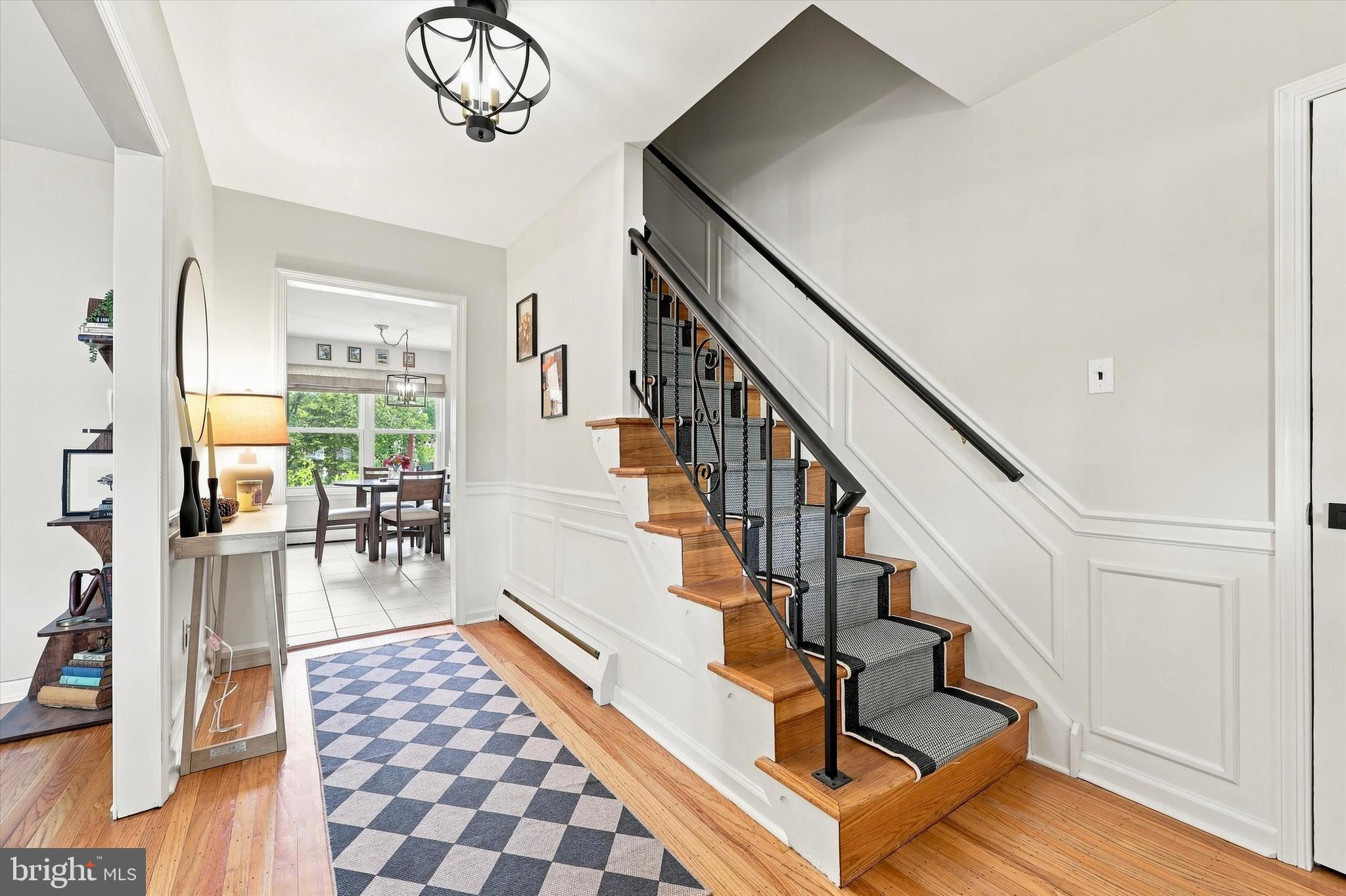 475 LEXINGTON DRIVE