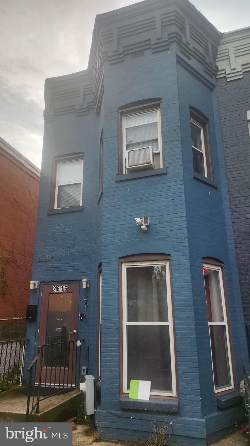 Recent Tenant signed a lease in December 2024. The tenant is backed by a division of the Presbyterian Church and has over 8 figures of cash on their balance sheet.  Both Tenant and Landlord have the option to end the lease each year in December.
This property is ideal for an office space user, a retailer or restaurant who would convert the space, or a residential developer looking to take advantage of 2750 sf of land.
