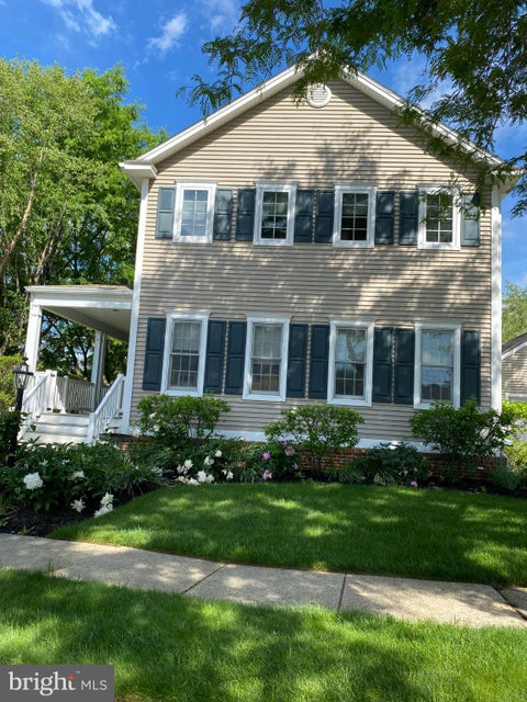 Homes For Sale - 523 Sherbrook Drive<br/> DOWNINGTOWN, PA 19335