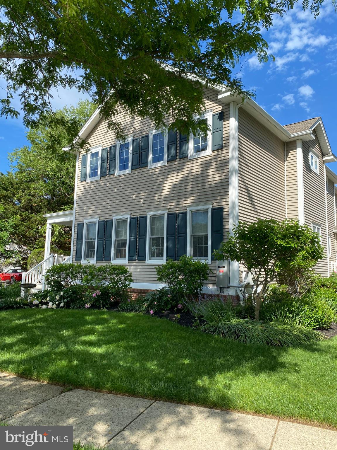 523 SHERBROOK DRIVE