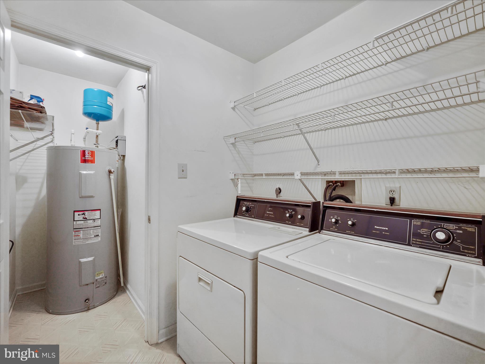 TOWNE OAK VILLAGE - Residential