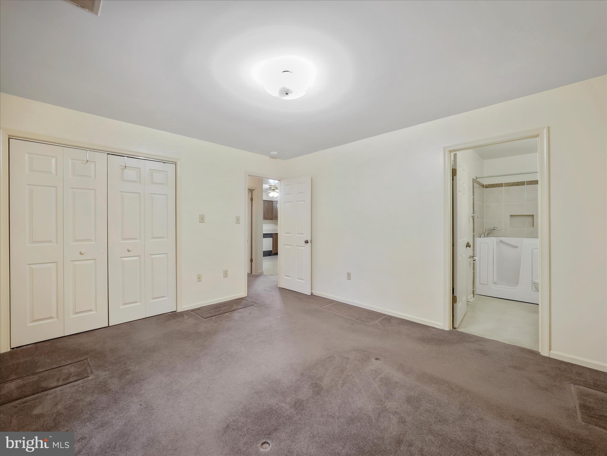 TOWNE OAK VILLAGE - Residential