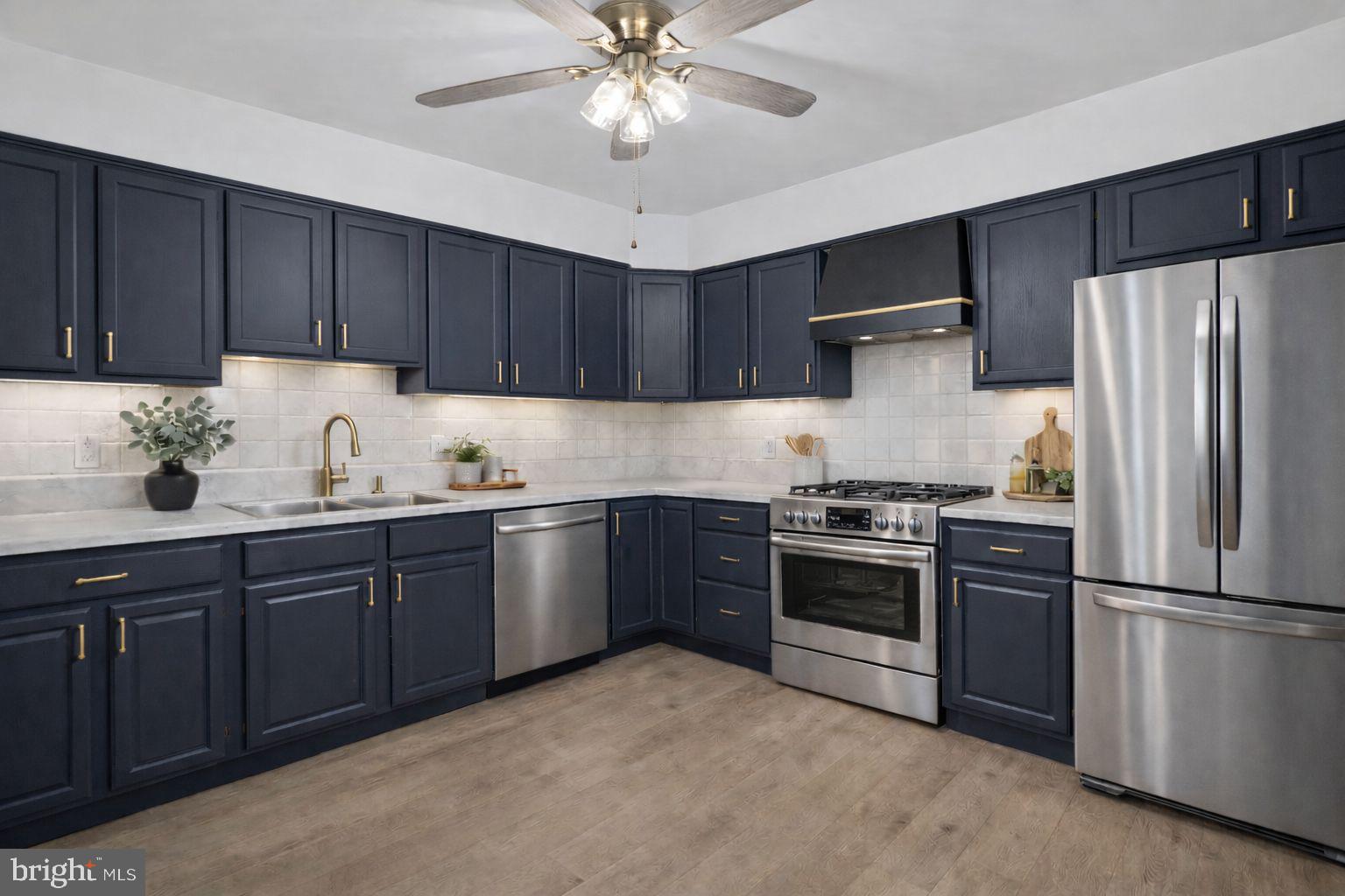 TOWNE OAK VILLAGE - Residential