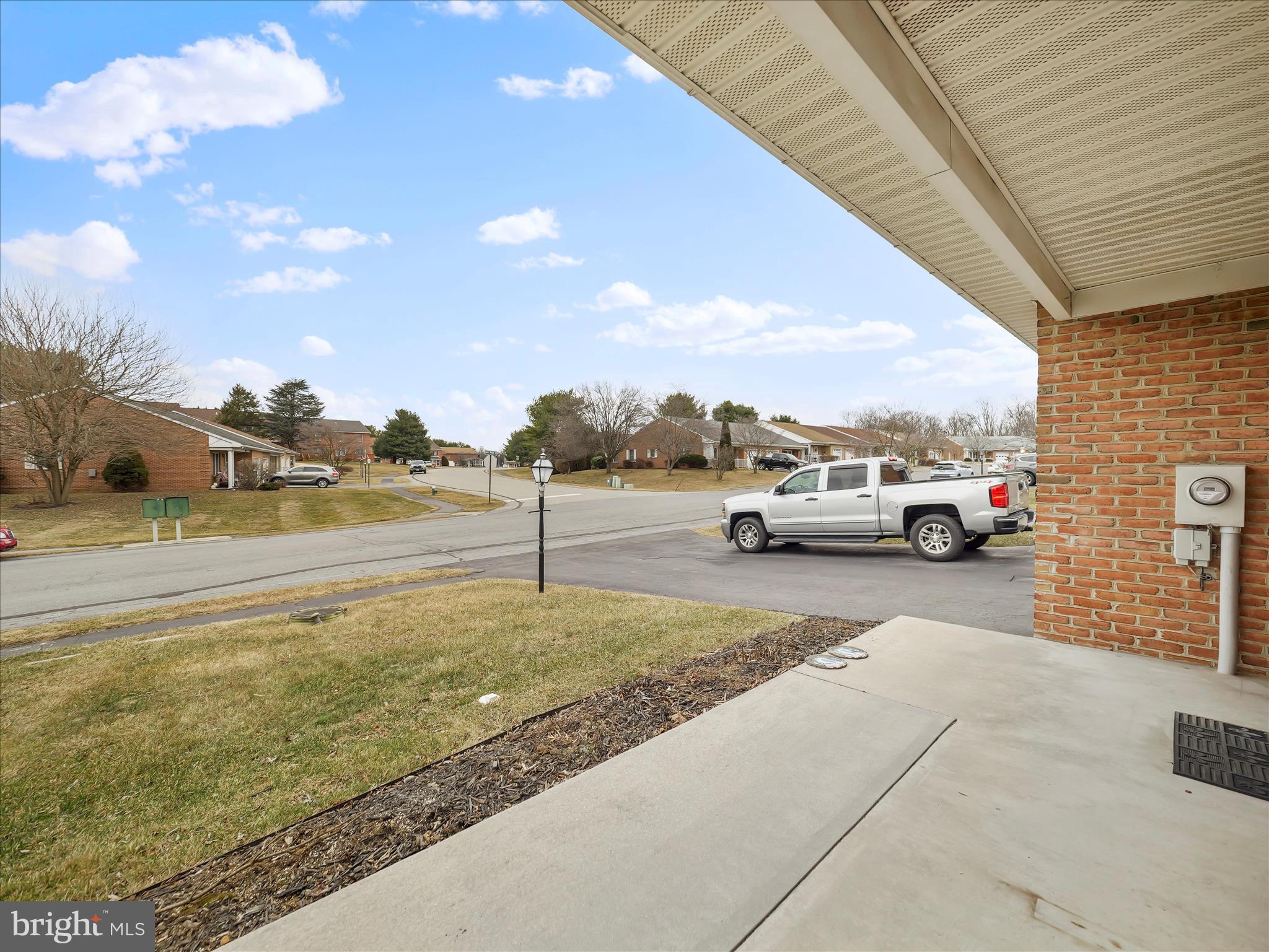 TOWNE OAK VILLAGE - Residential