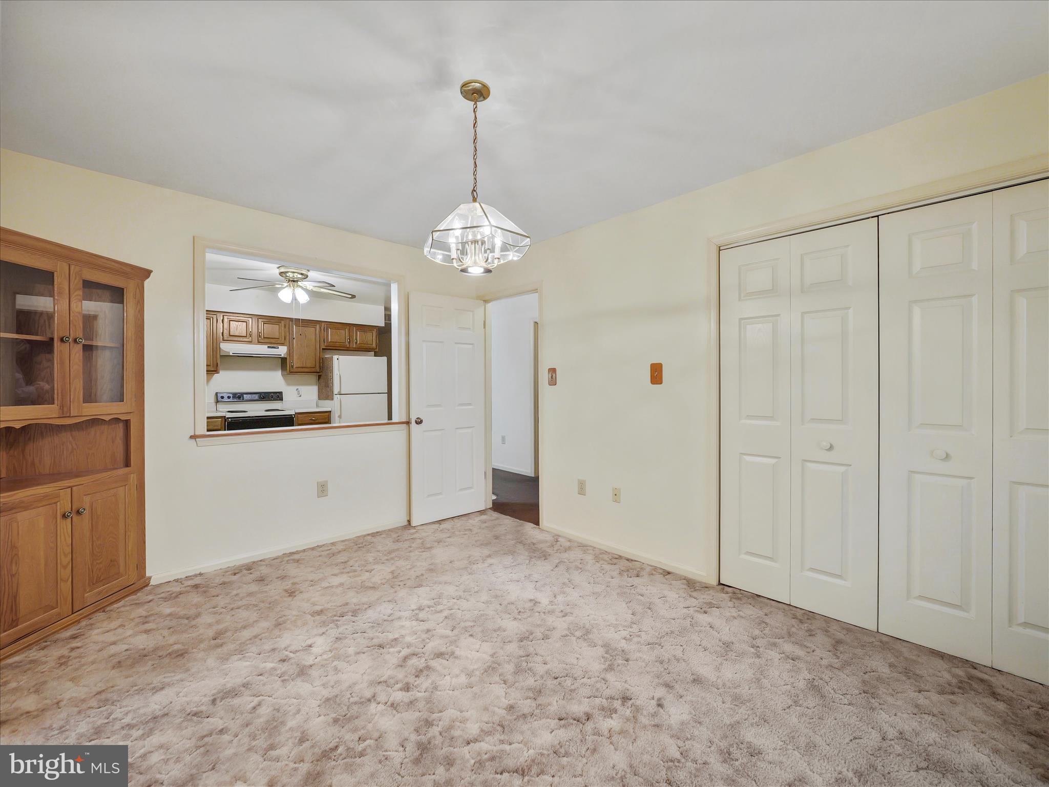 TOWNE OAK VILLAGE - Residential