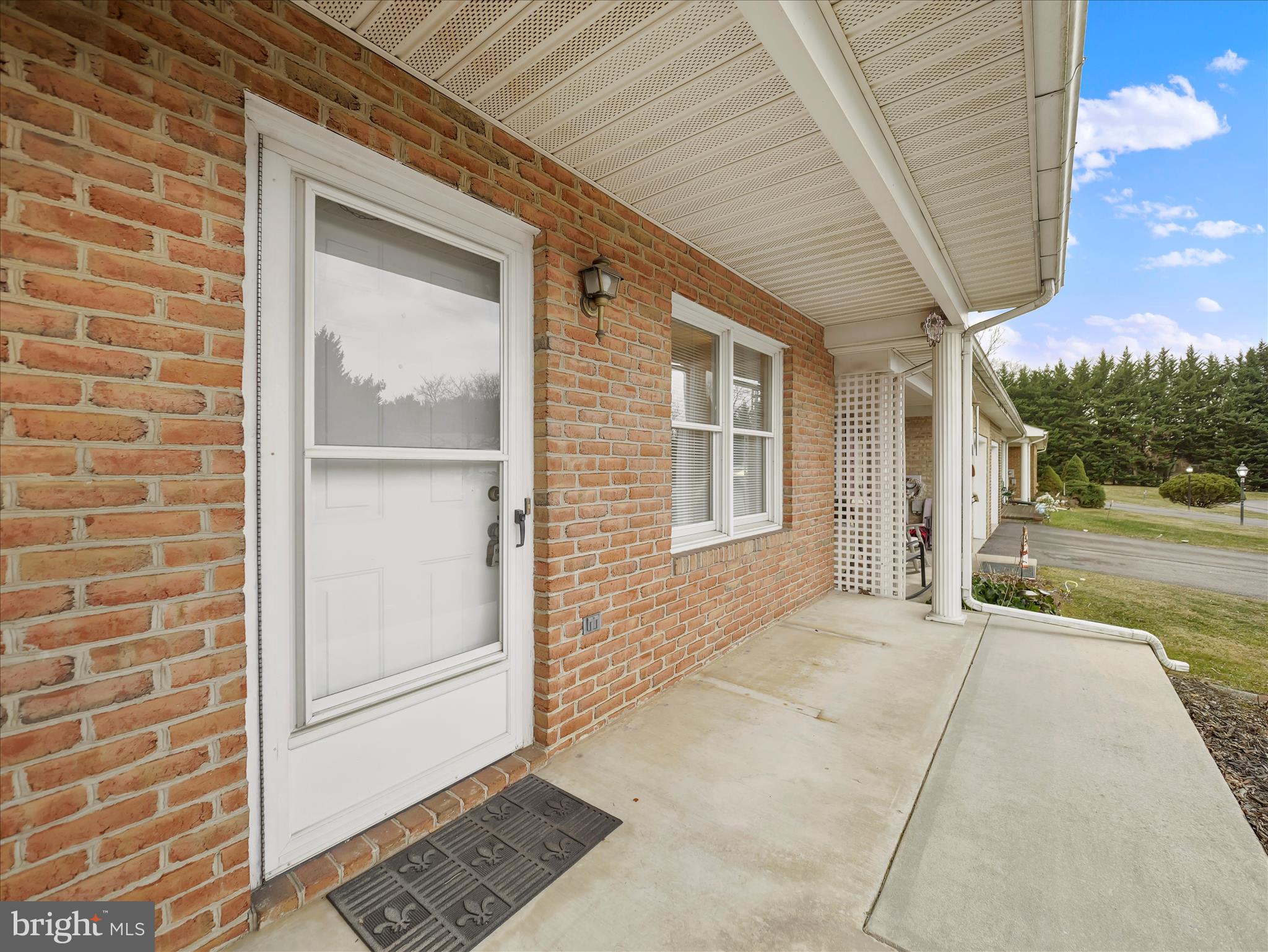 TOWNE OAK VILLAGE - Residential