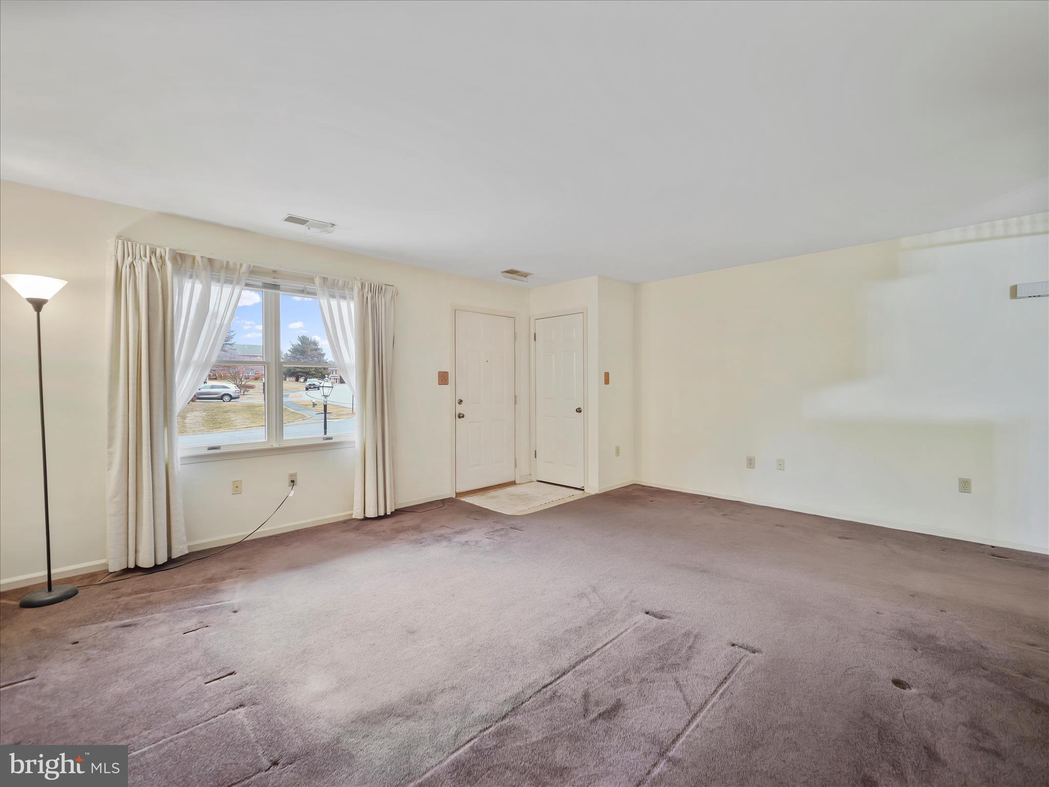 TOWNE OAK VILLAGE - Residential