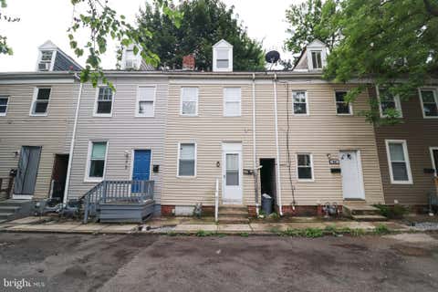 Photo of 320 Wallace Street, YORK, PA 17403 (MLS # PAYK2107556)