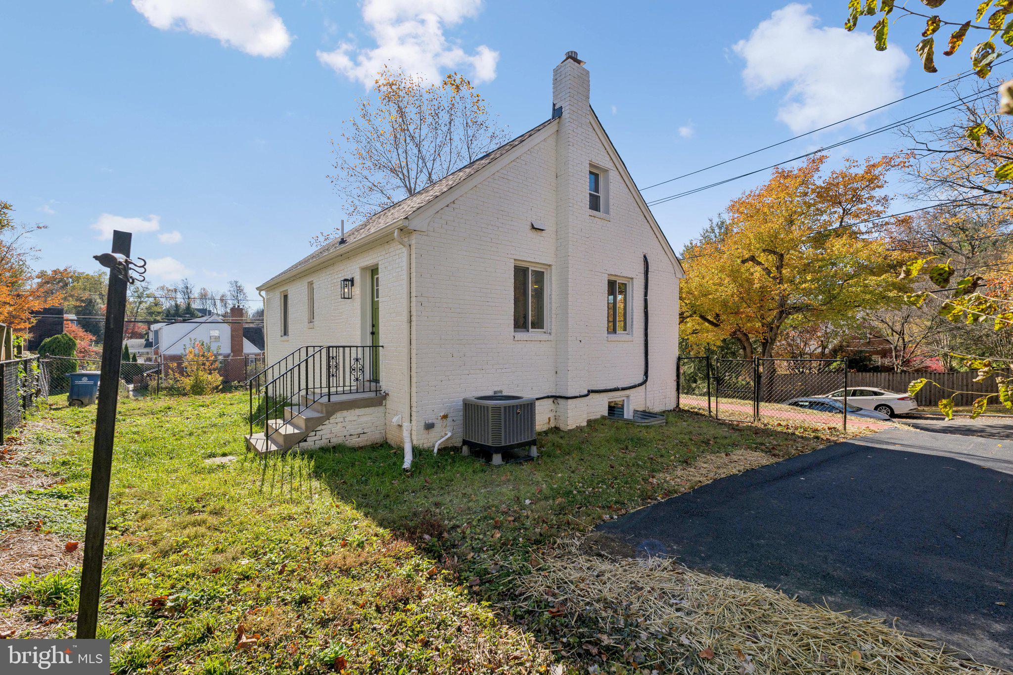 MCKENNEY HILLS - Residential