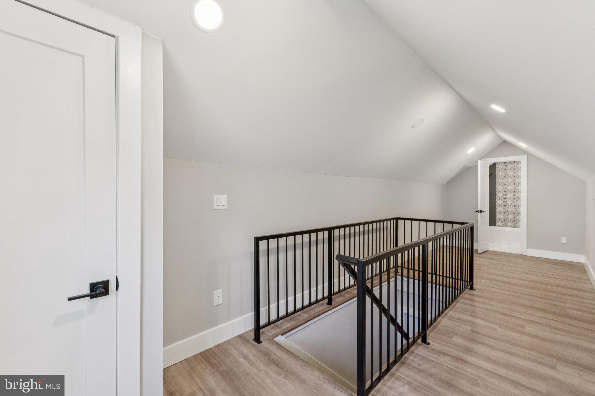 MCKENNEY HILLS - Residential