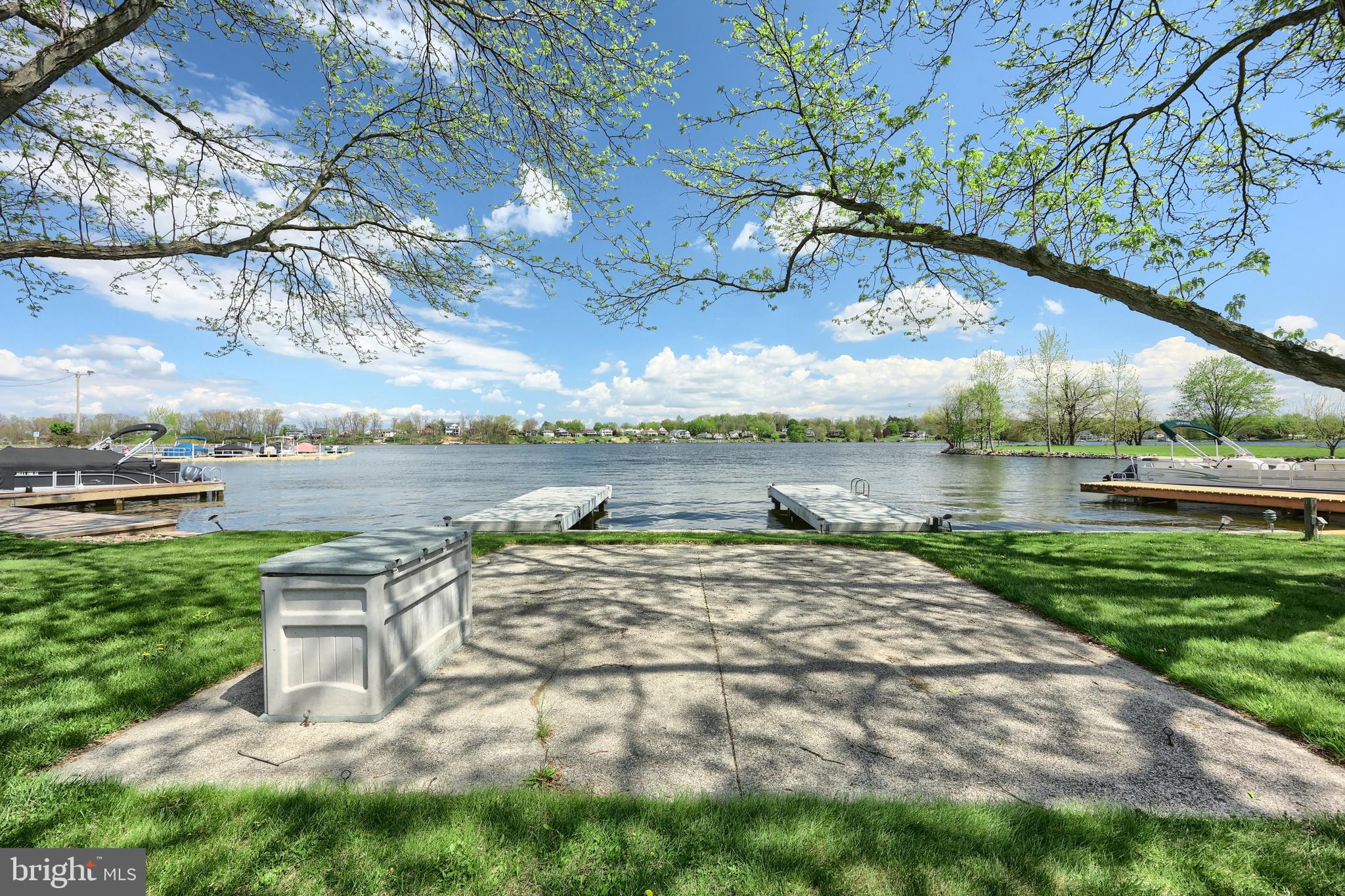 LAKE MEADE - Residential