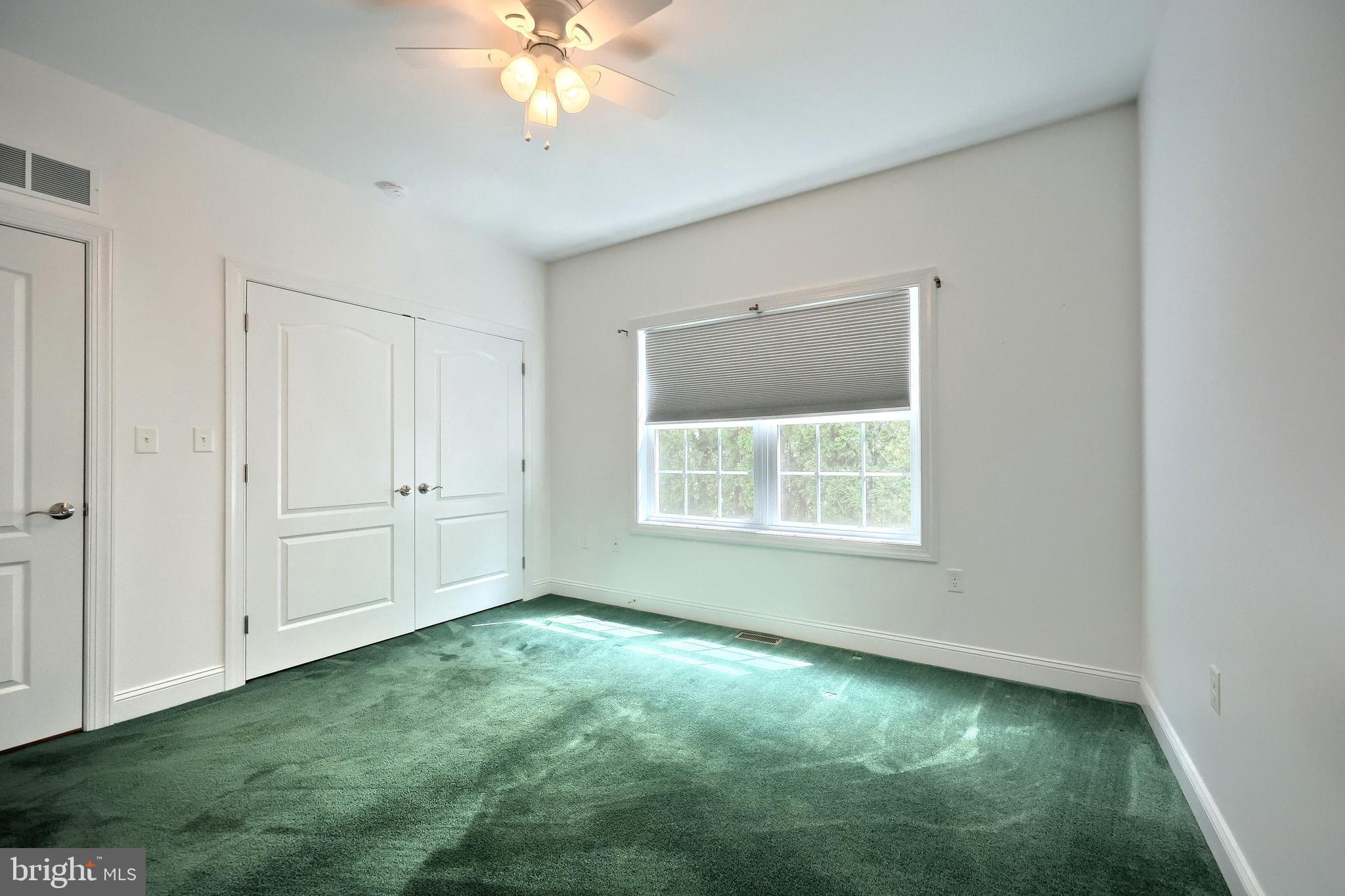 LAKE MEADE - Residential