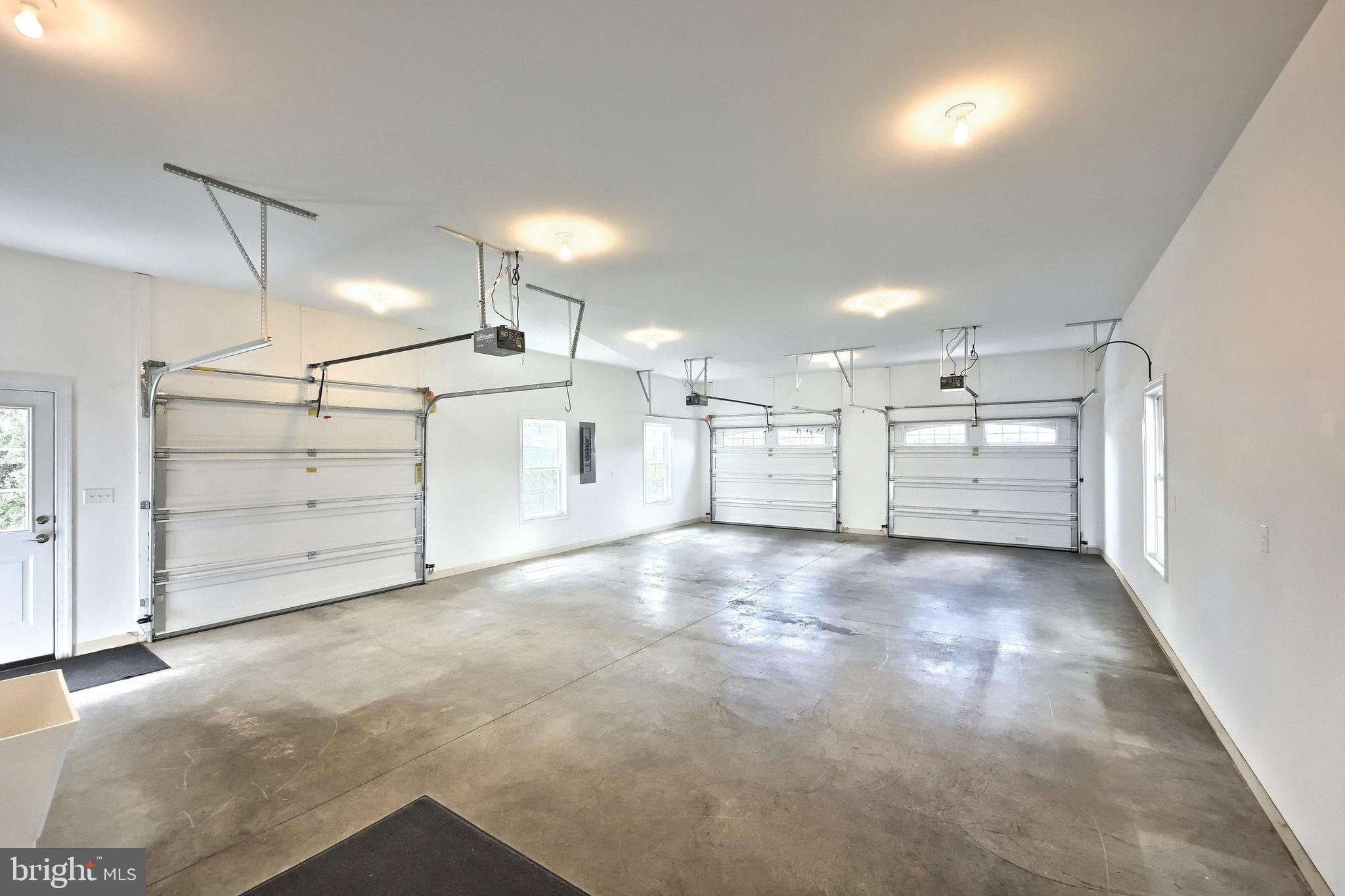 LAKE MEADE - Residential