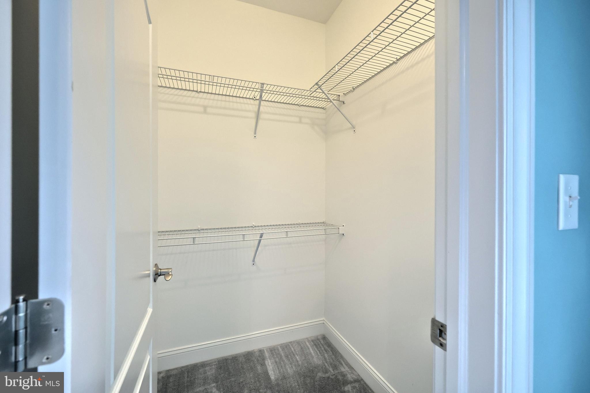 LAKE MEADE - Residential