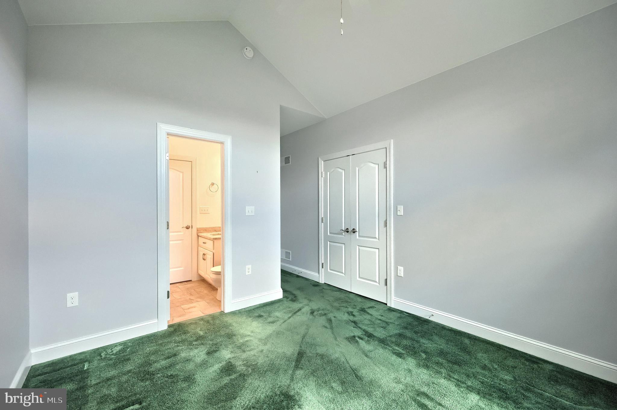 LAKE MEADE - Residential