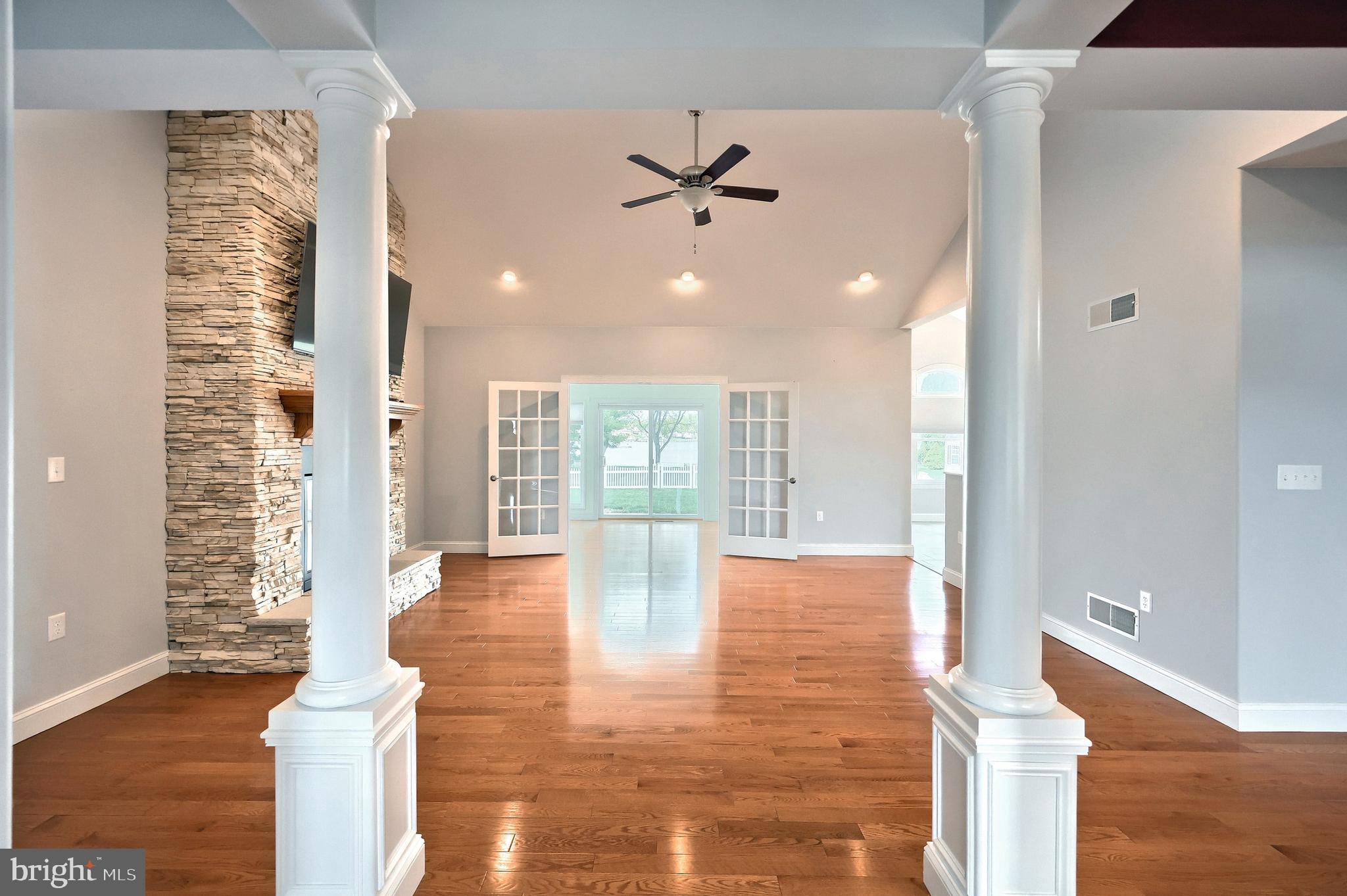 LAKE MEADE - Residential