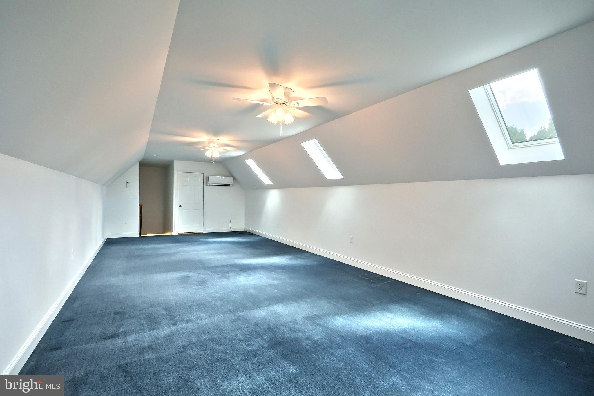 LAKE MEADE - Residential