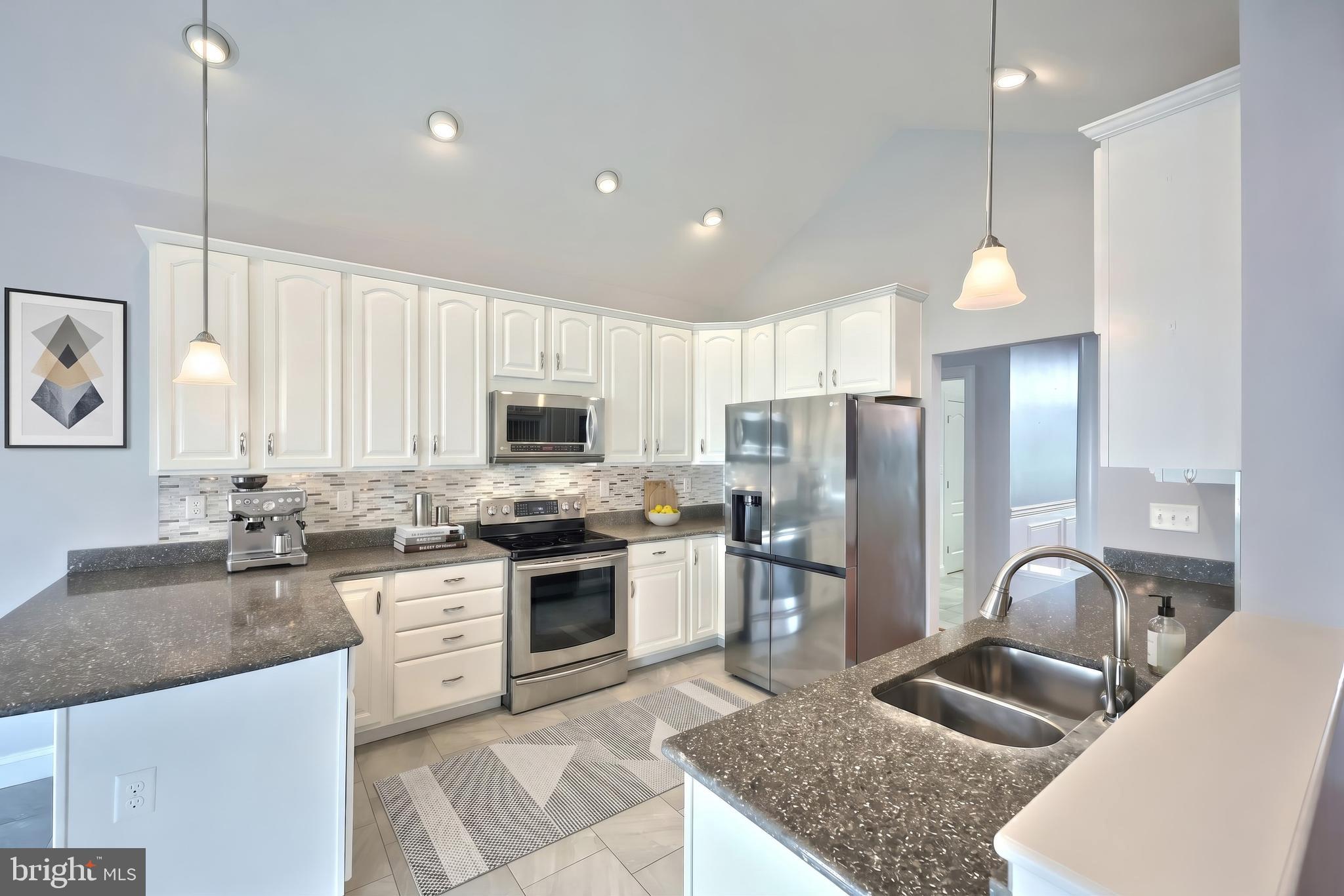 LAKE MEADE - Residential