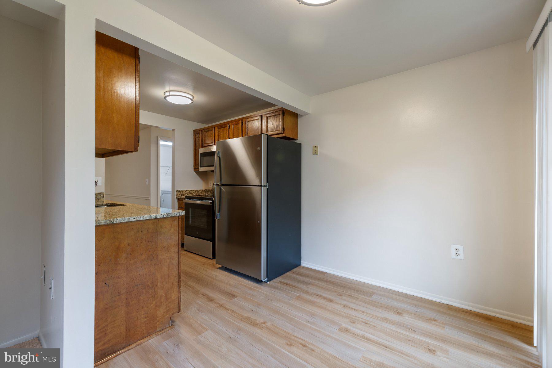 FARMINGDALE - Residential