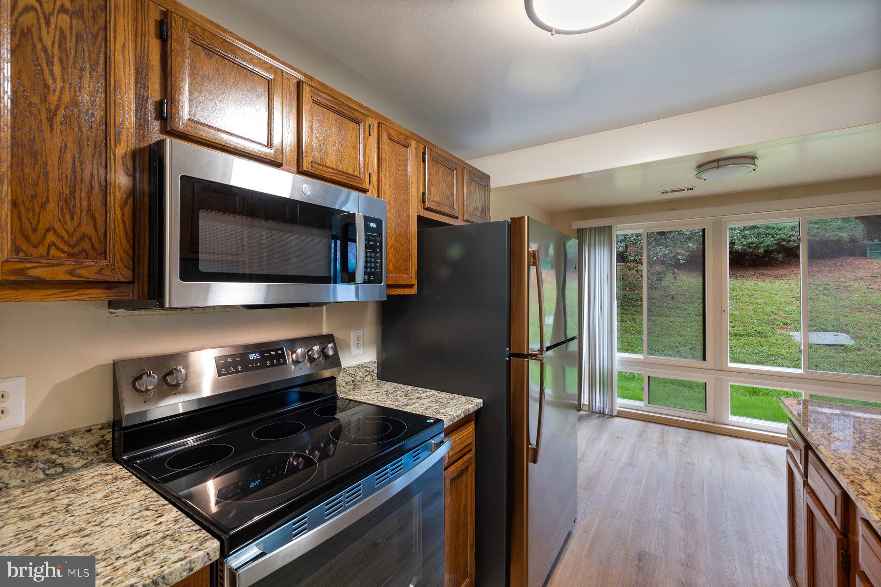 FARMINGDALE - Residential