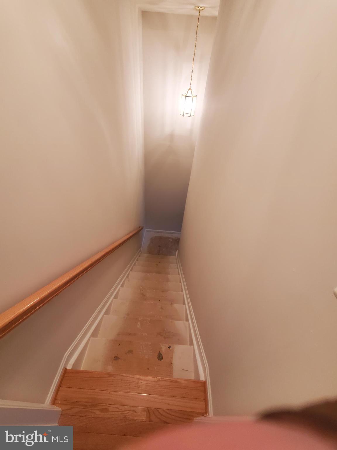 ST CHARLES SUB - SHEFFIELD - Residential Lease