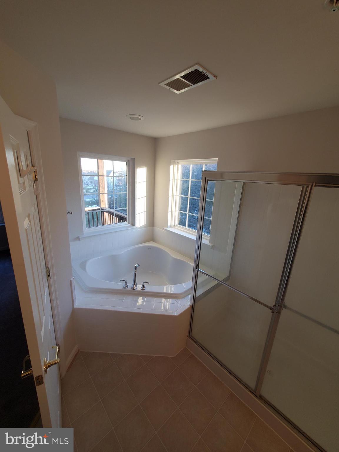 ST CHARLES SUB - SHEFFIELD - Residential Lease