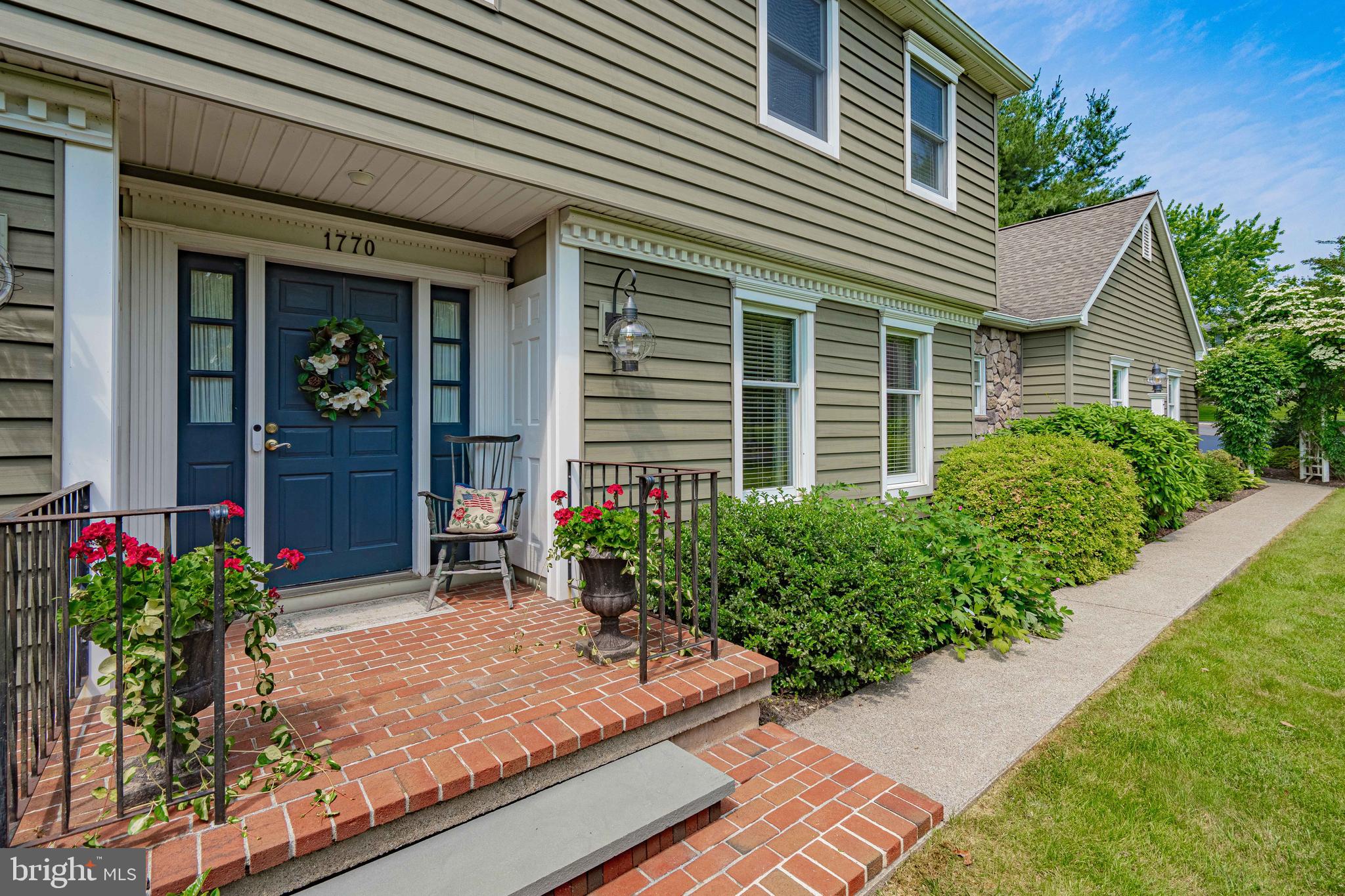 1770 MAPLEWOOD LANE