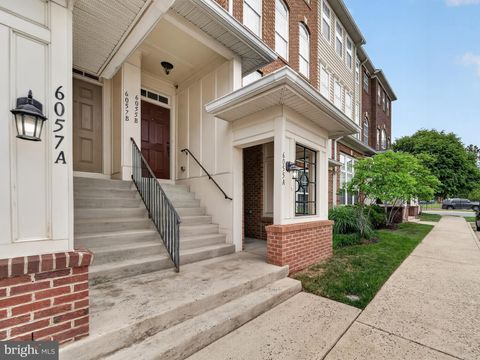 Photo of 6055 - A Wicker Lane #127, CENTREVILLE, VA 20121 (MLS # VAFX2309352)