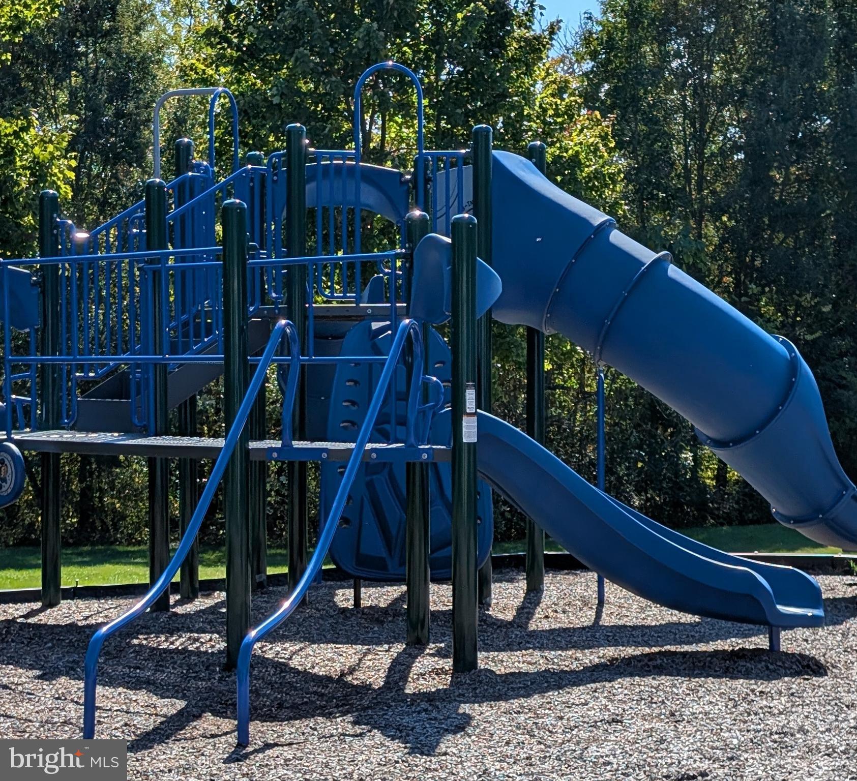 FOX POINT - Residential