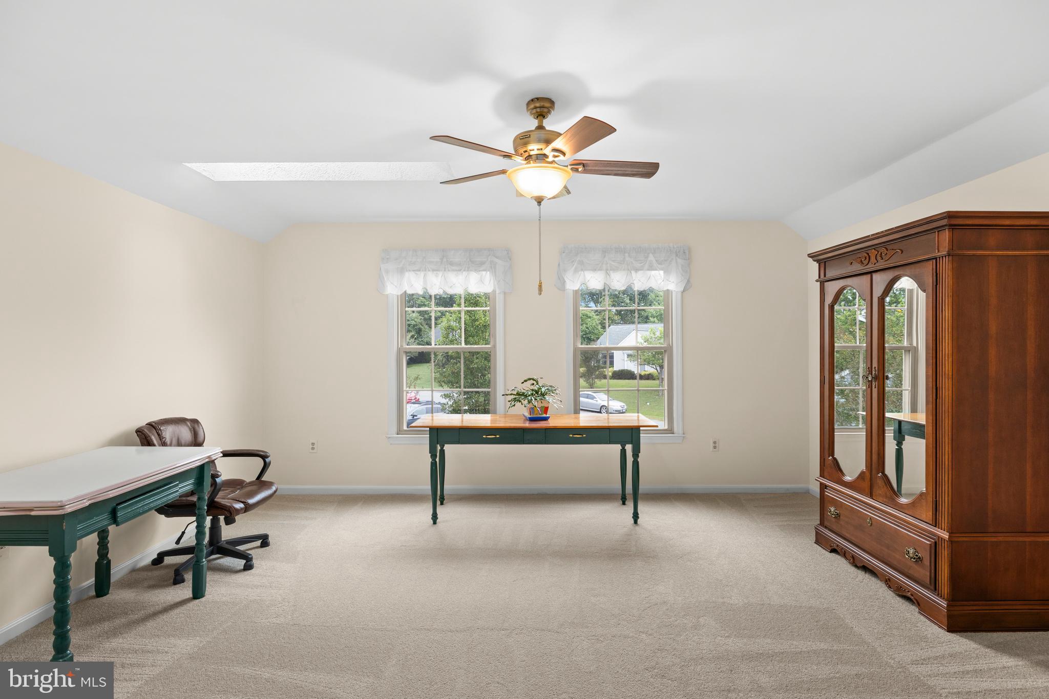 FOX POINT - Residential